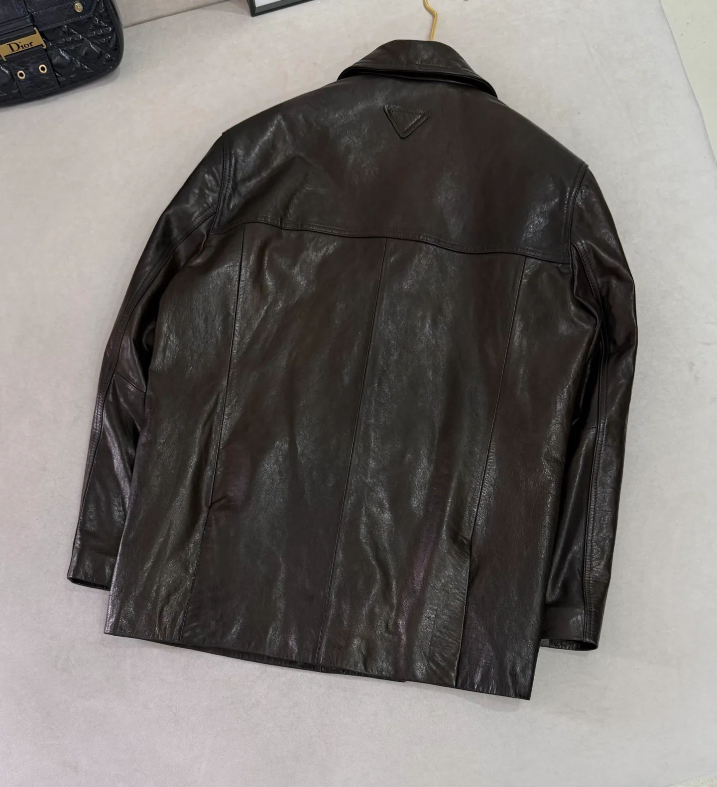 Кожаные Куртки И Дублёнки Женские Prada 18662263