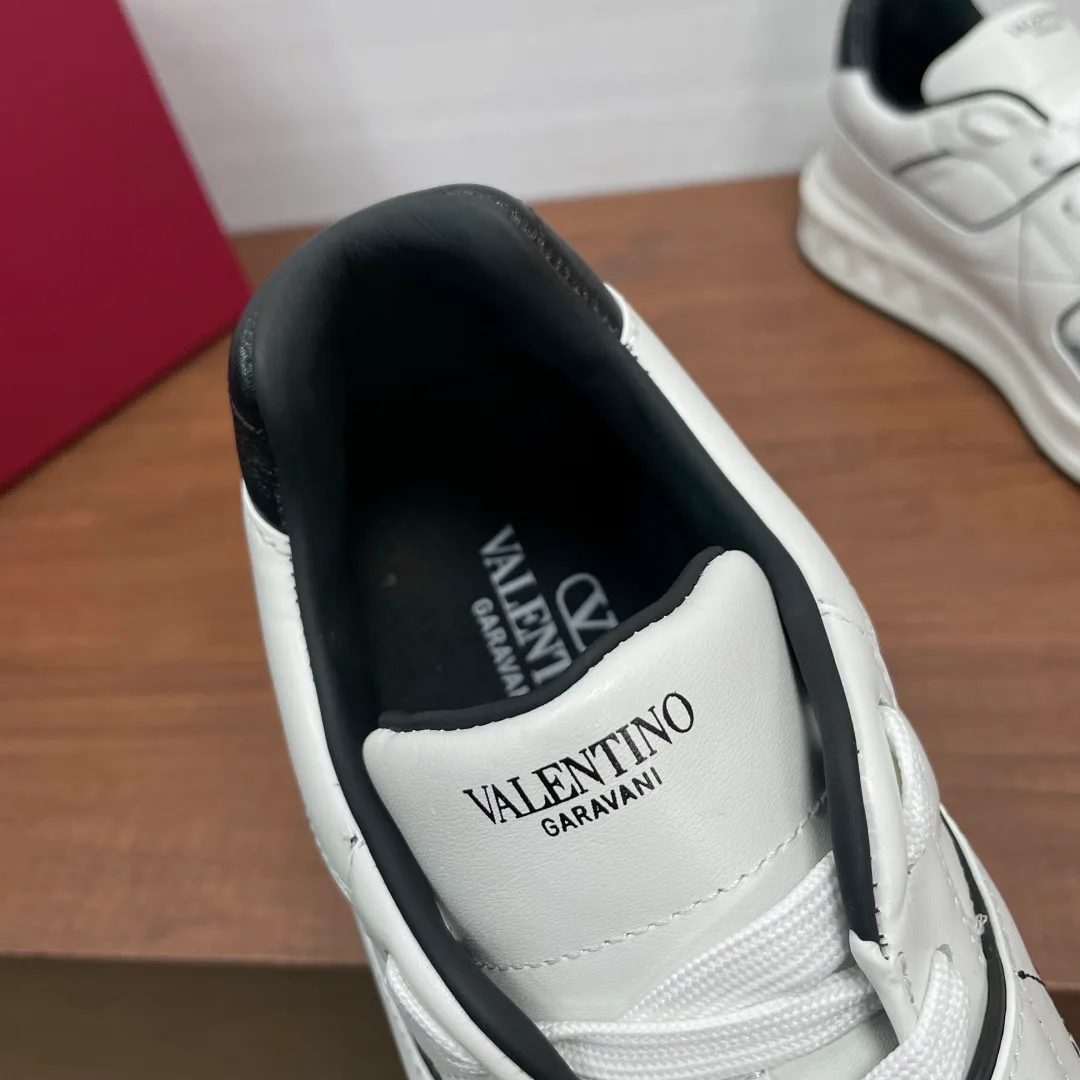 Кроссовки Женские Valentino 2556166