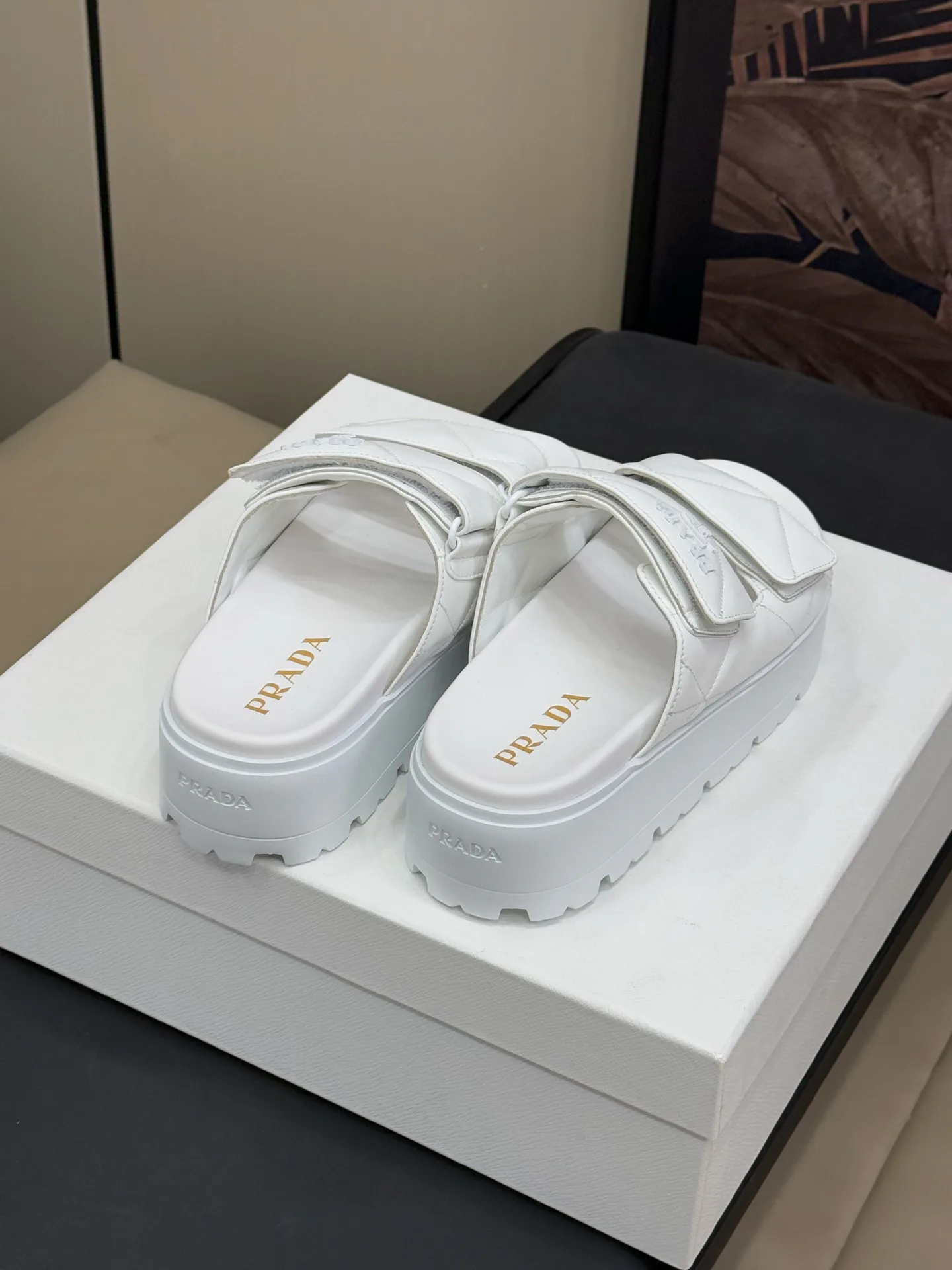 Шлепанцы Женские Prada 12083