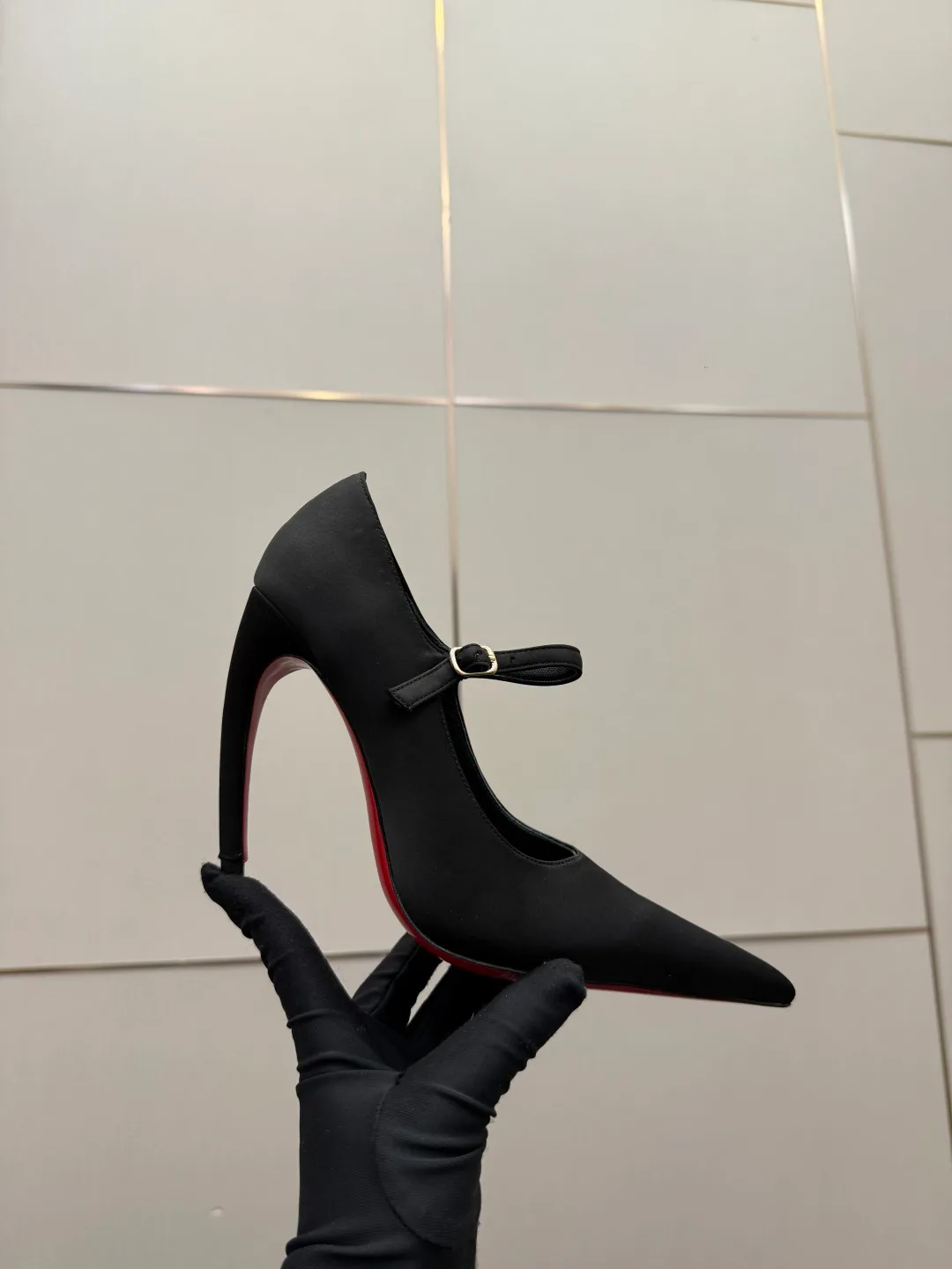 Туфли Женские Christian Louboutin 5052081