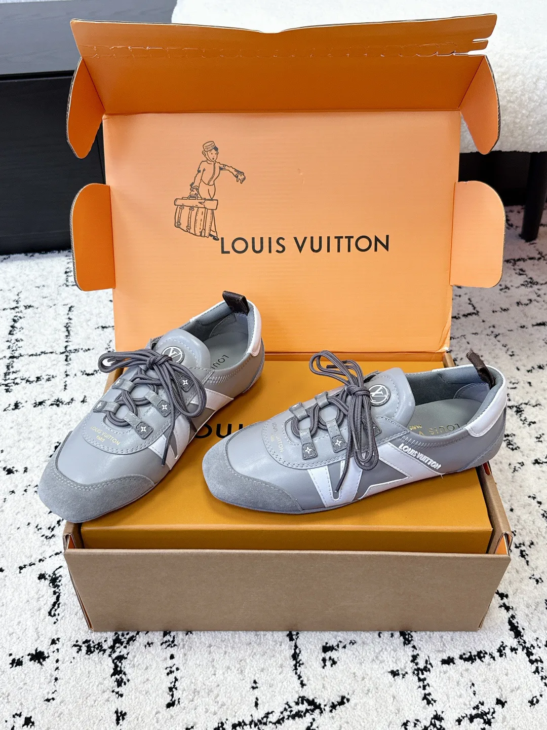 Кроссовки Женские Louis Vuitton 1752772