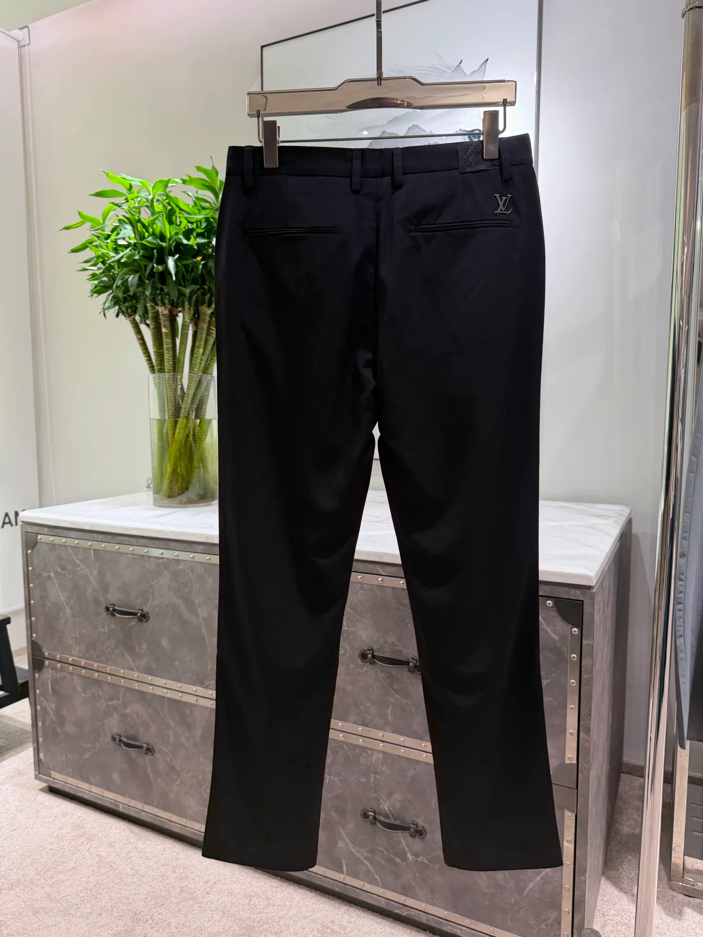 Брюки Женские Louis Vuitton 10507332