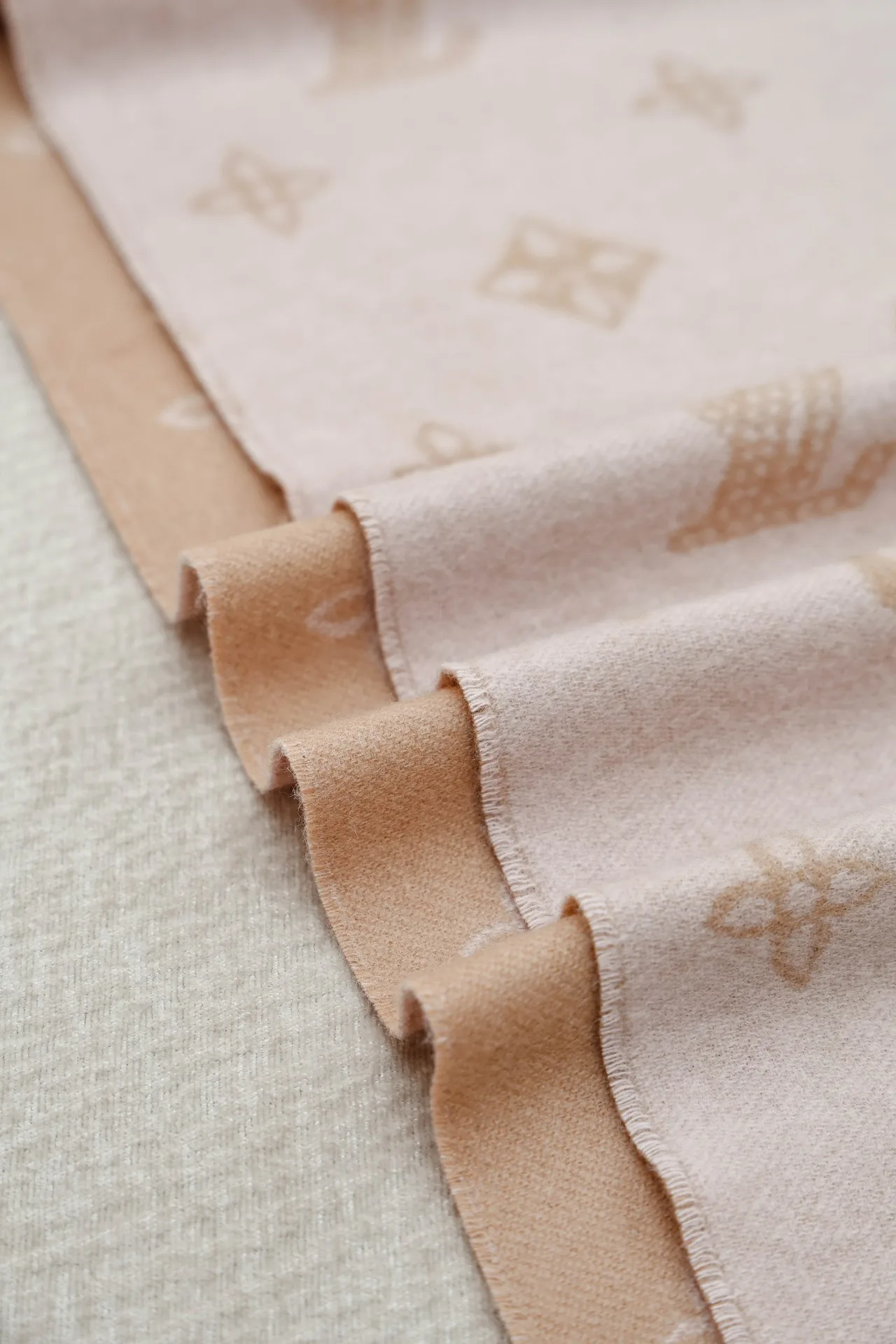 Шарфы Louis Vuitton 338217