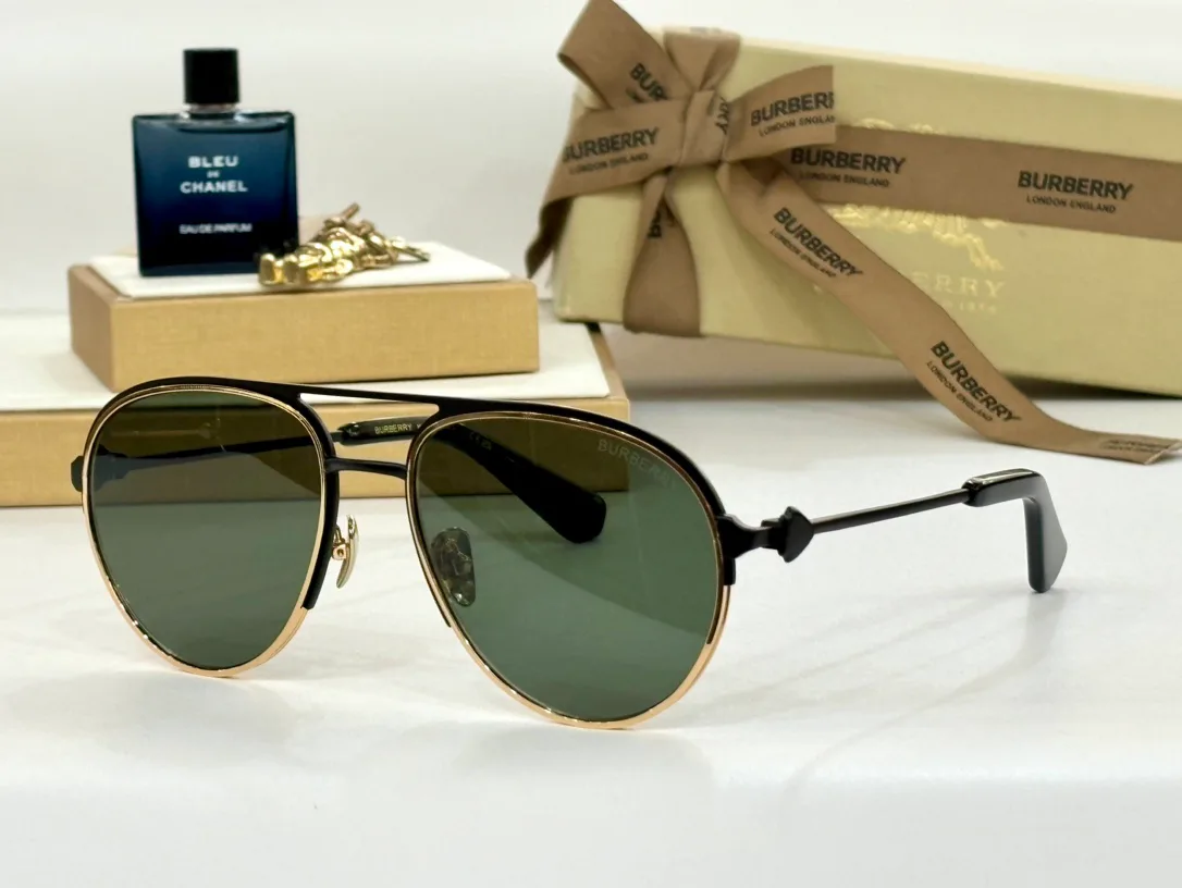 Очки Burberry 4973