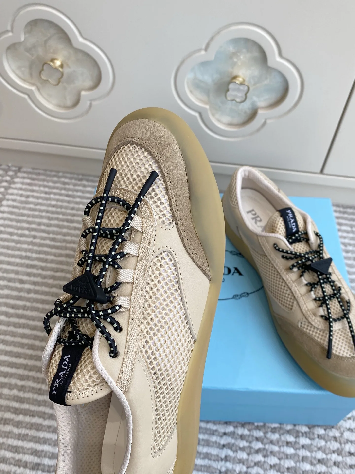 Кроссовки Женские Prada 13239495