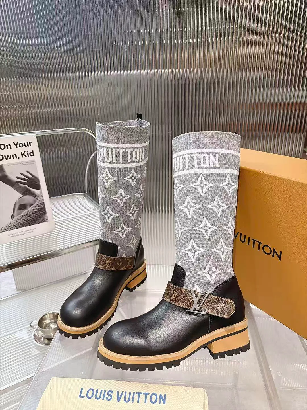 Сапоги Женские Louis Vuitton 18740773