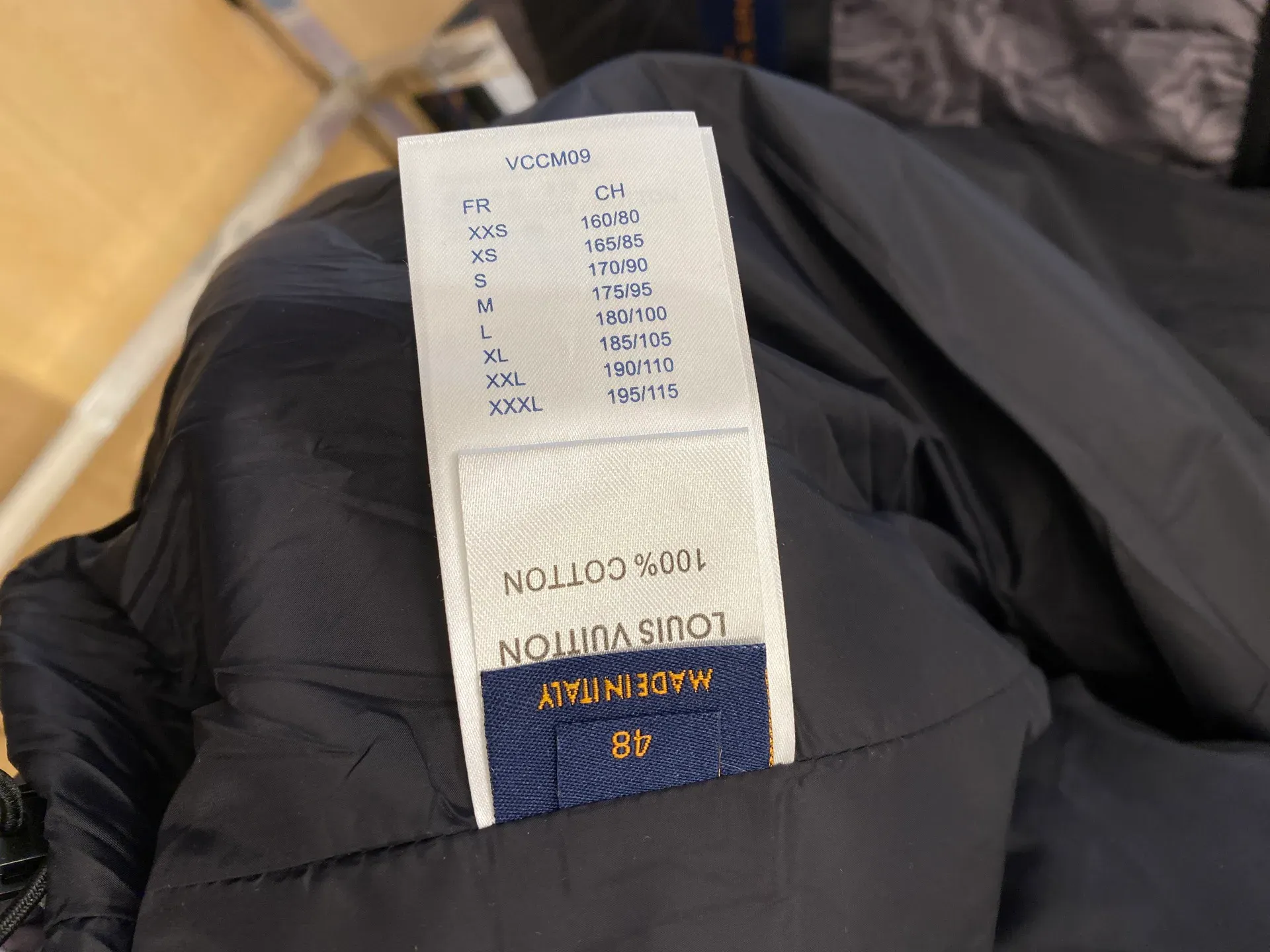 Куртки И Пуховики Мужские Louis Vuitton 1941405