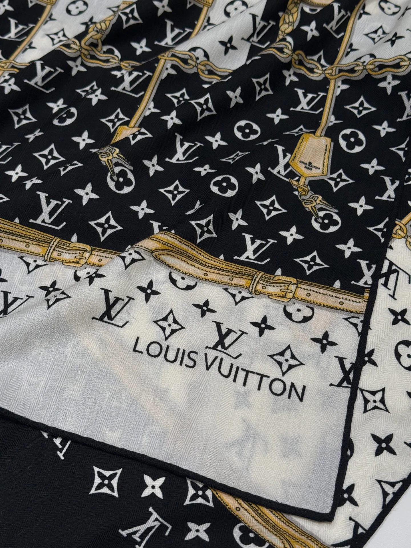 Шарфы Louis Vuitton 5904725