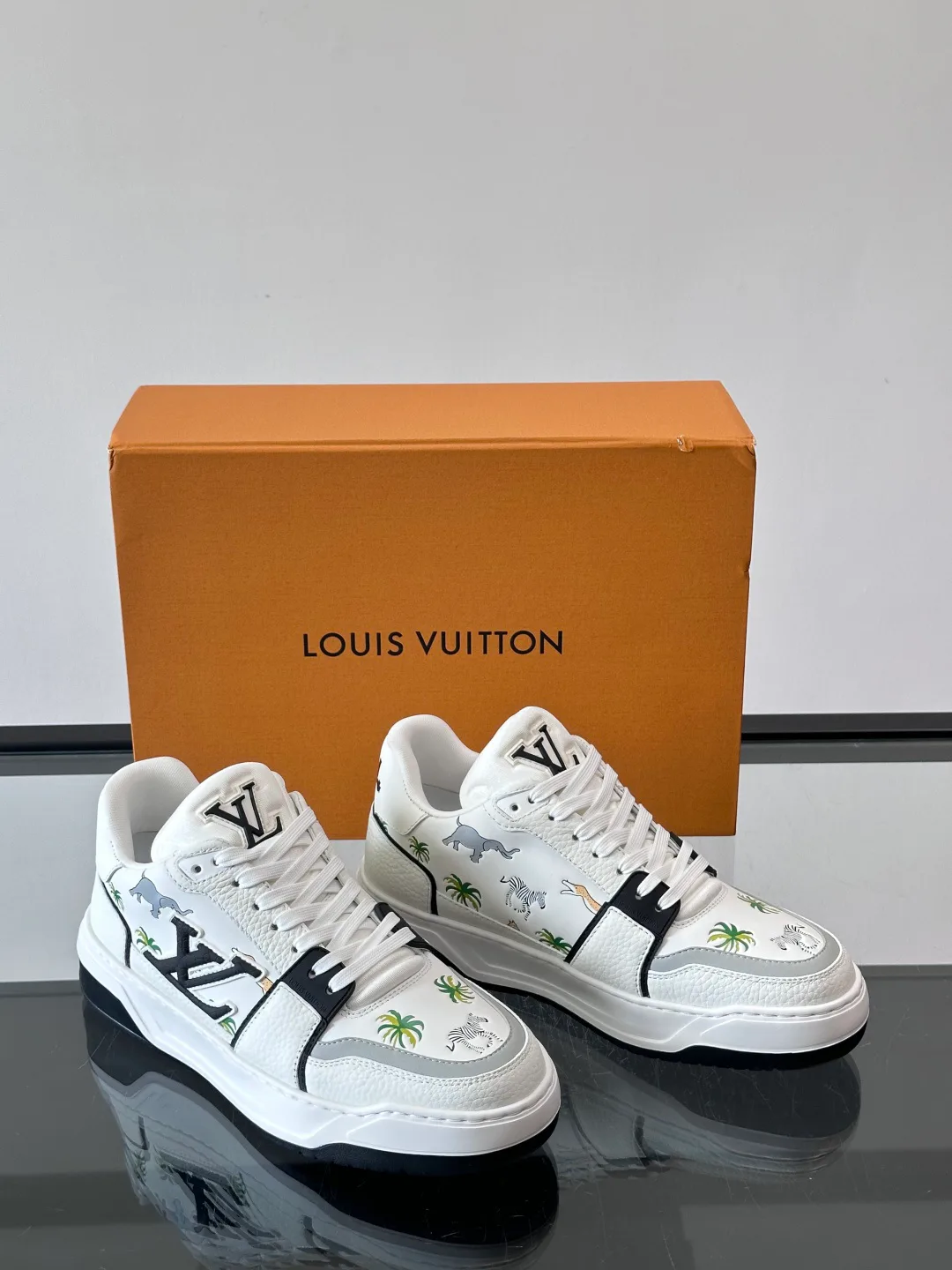 Кроссовки Мужские Louis Vuitton 11615775