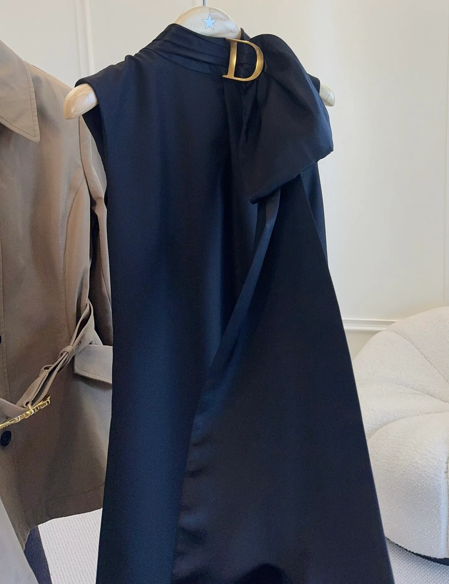 Платья Женские Christian Dior 18689592