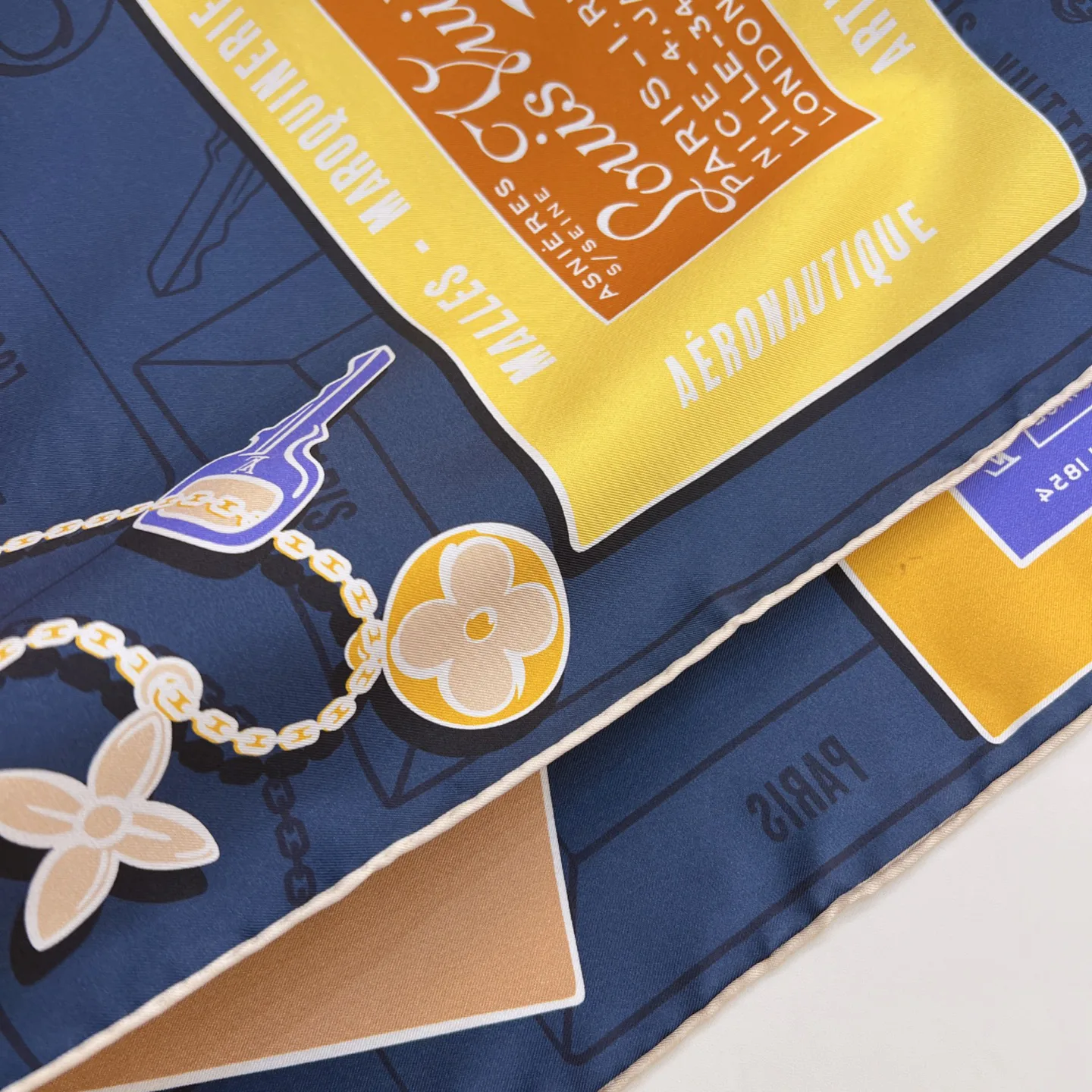 Платки Louis Vuitton 16885836