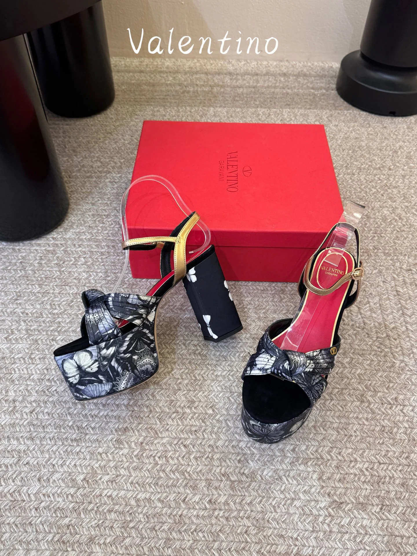 Босоножки Женские Valentino 19707115