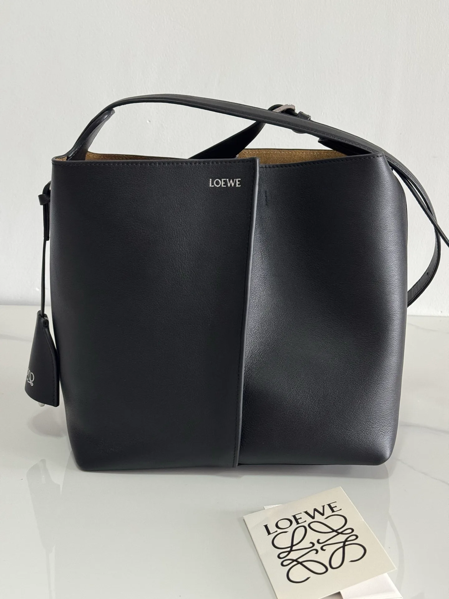 Классические Сумки Женские Loewe 17797196