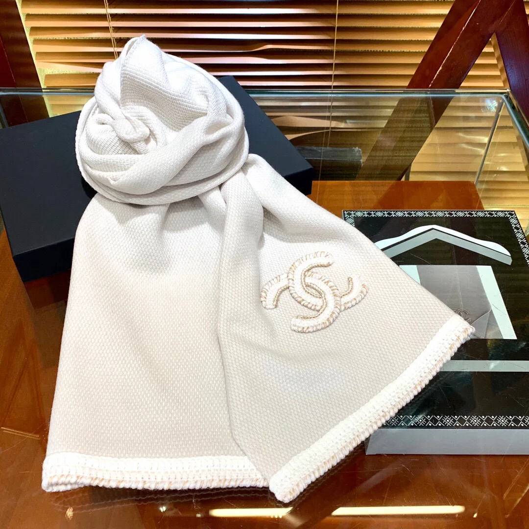 Шарфы Chanel 2478568