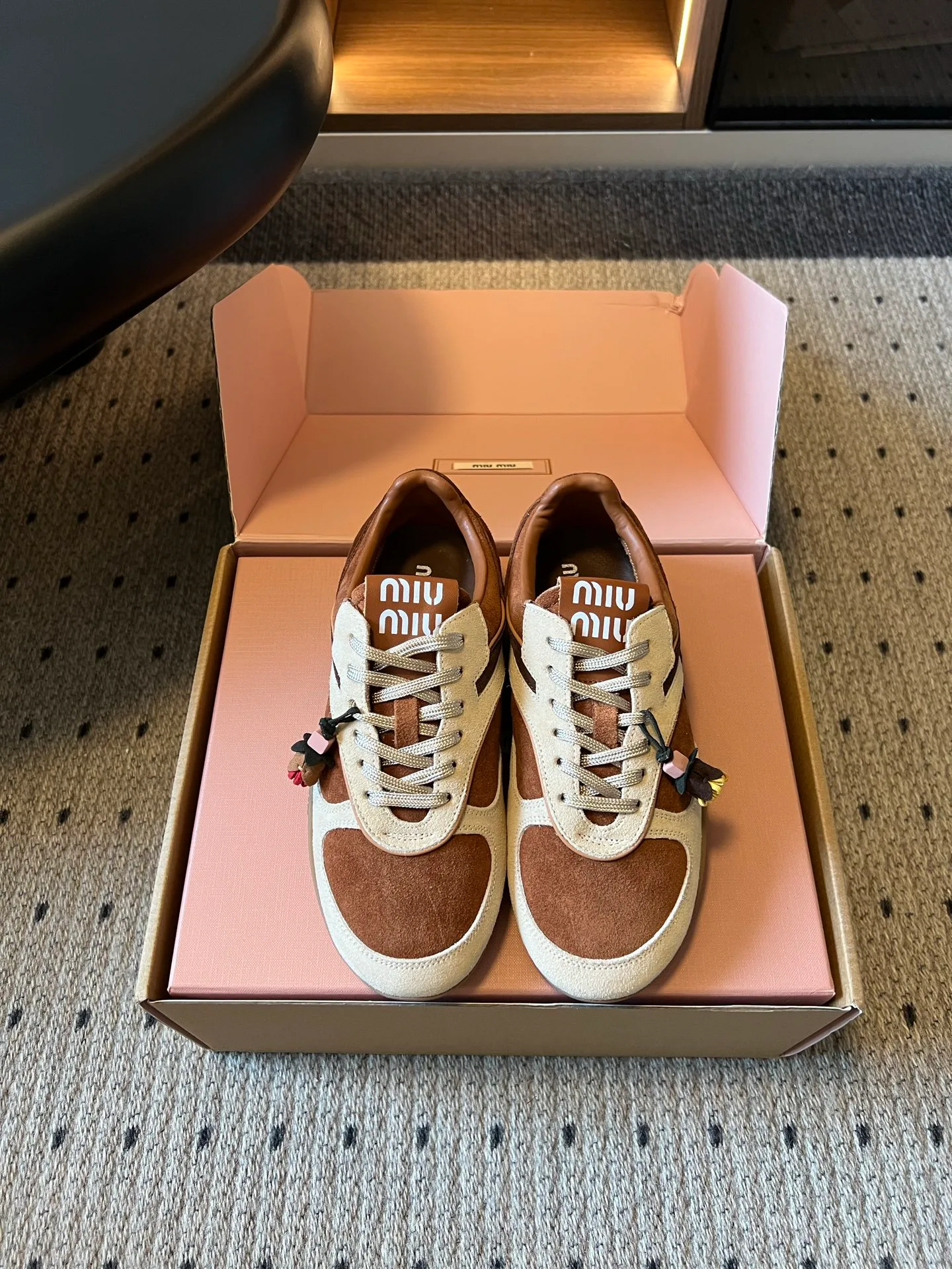 Кроссовки Женские Miu Miu 18462164