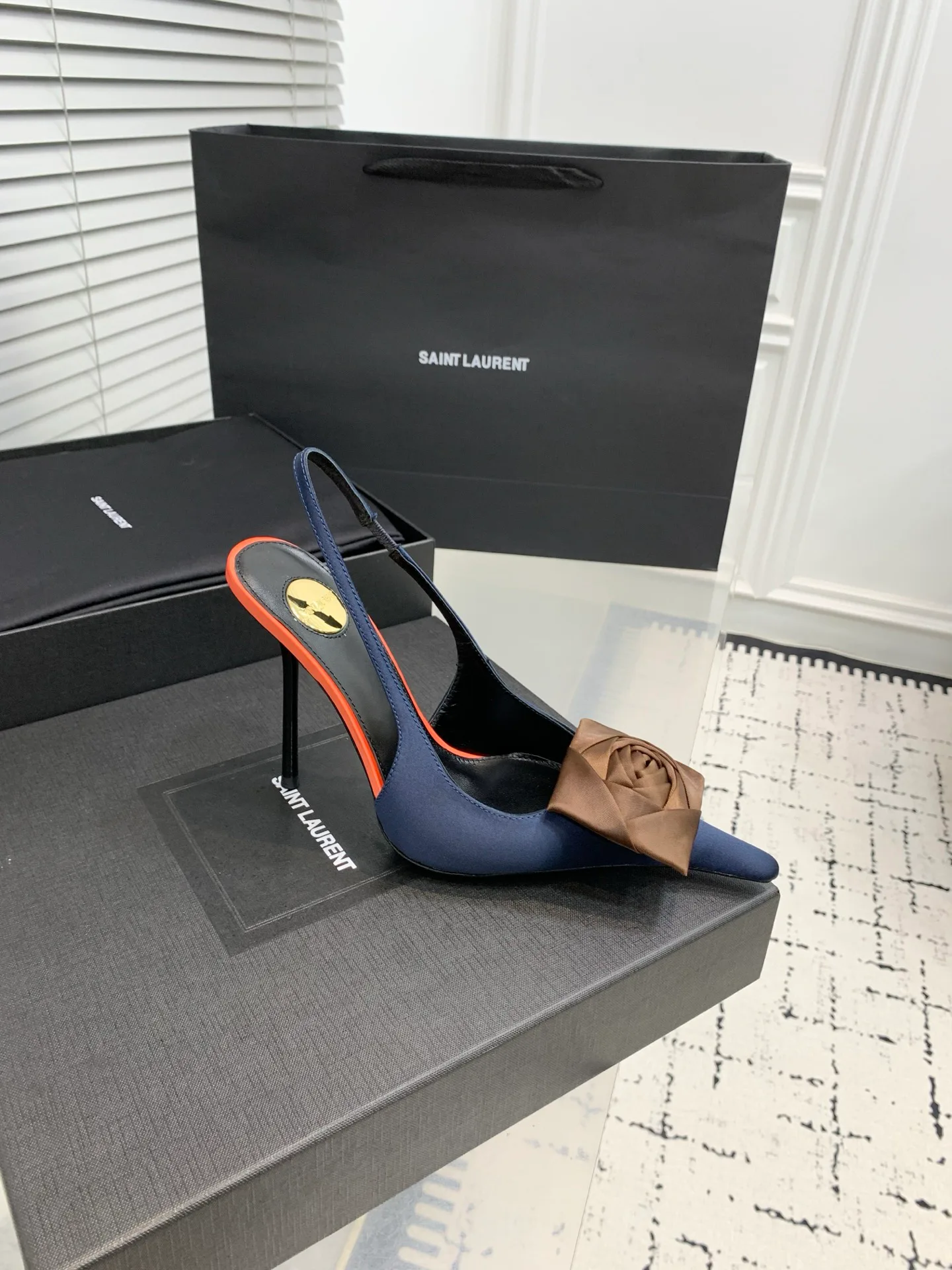 Туфли Женские Saint Laurent 355742