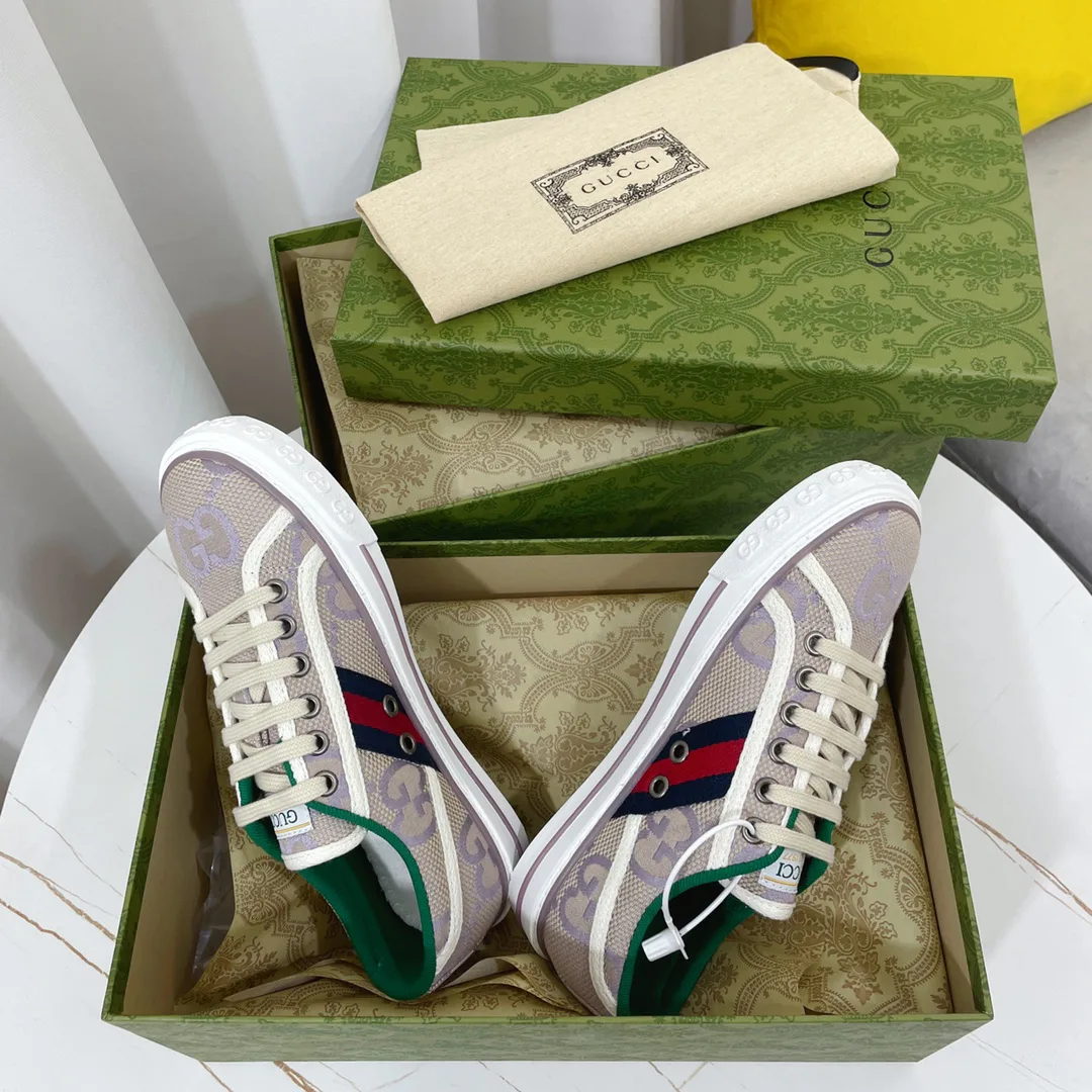 Кроссовки Женские Gucci 19691209