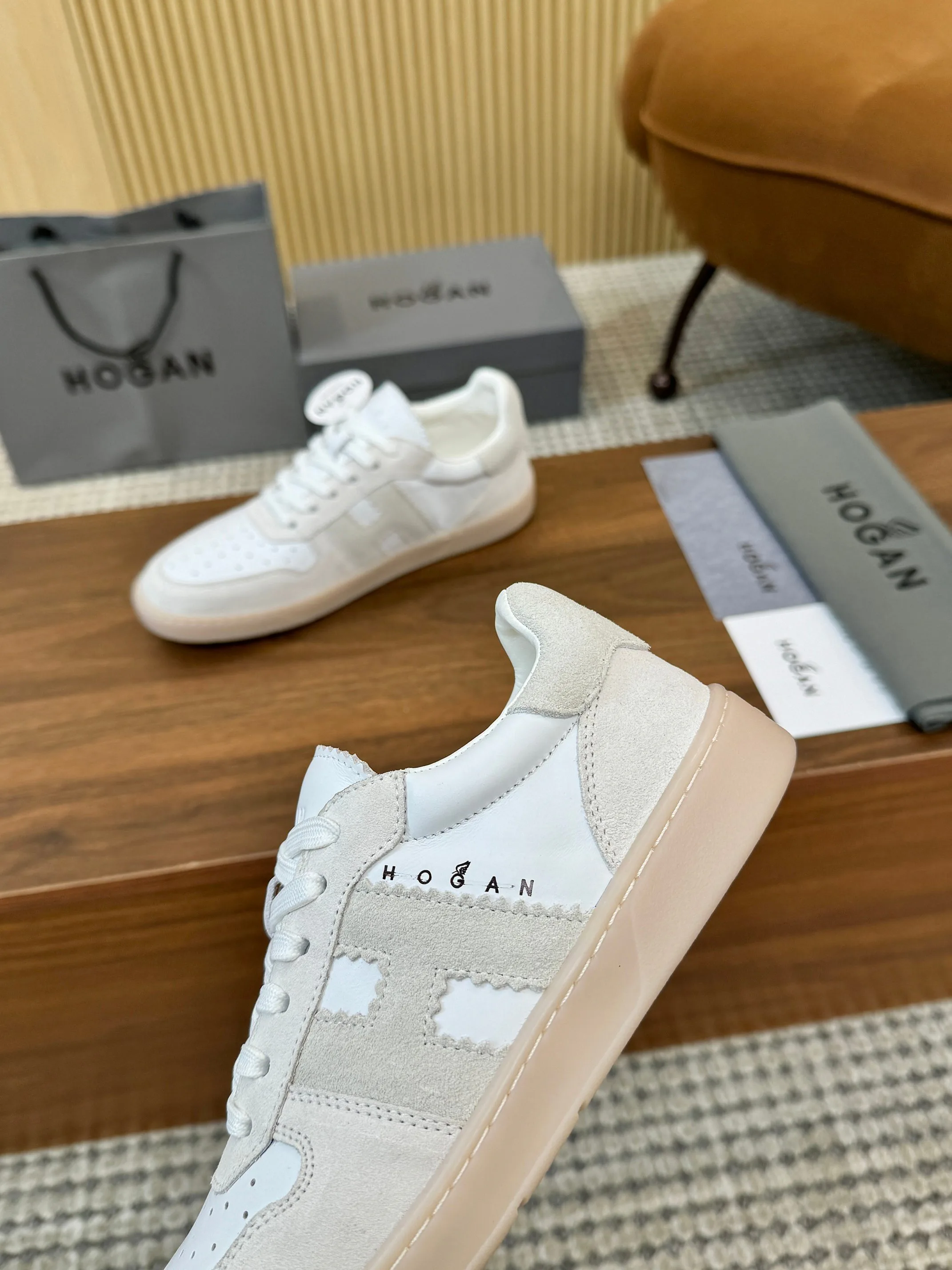 Кроссовки Женские Hogan 12783845