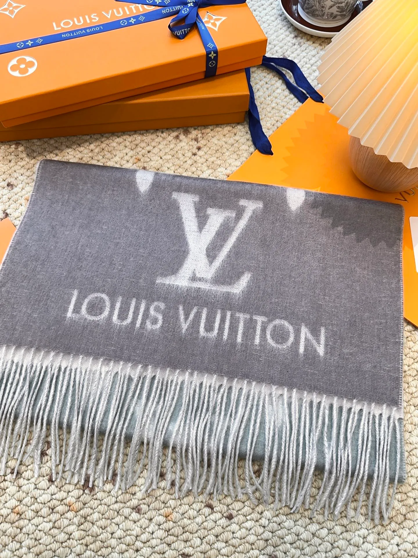 Шарфы Louis Vuitton 438489