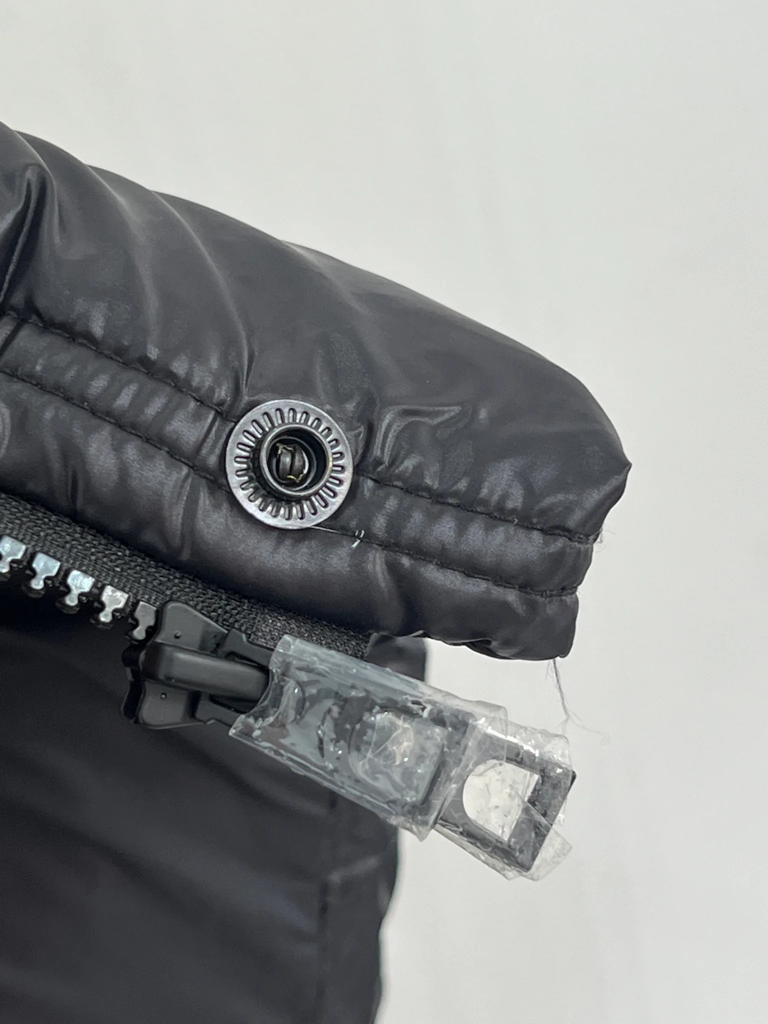 Жилеты Женские Moncler 18416169