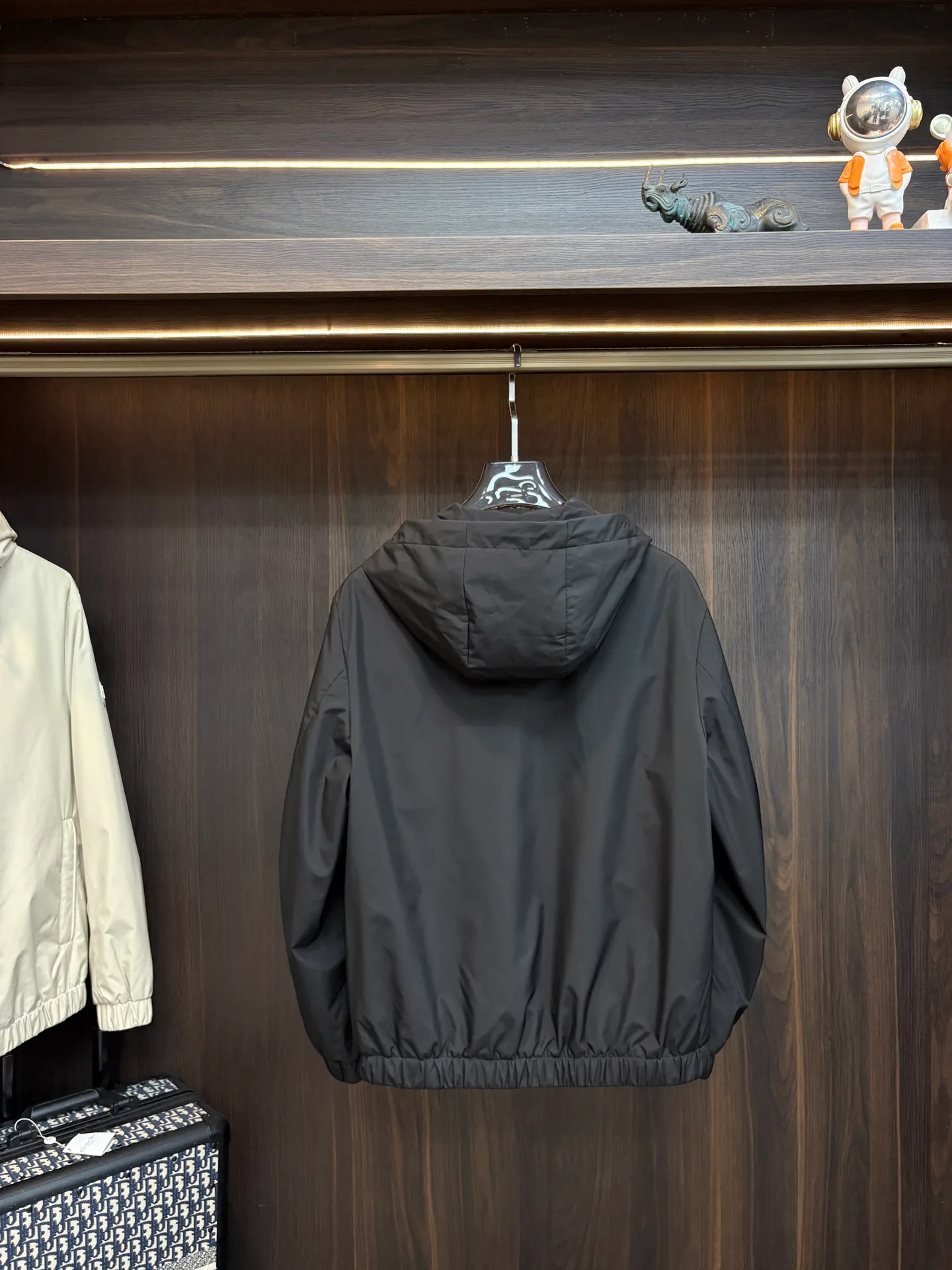 Куртки И Пуховики Женские Moncler 18157284