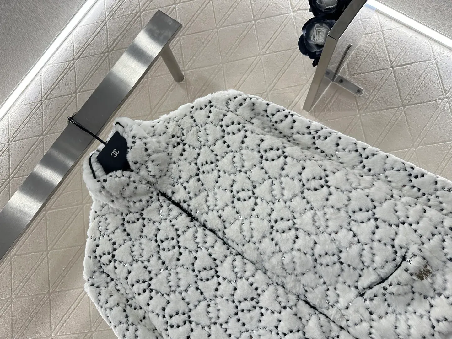 Куртки И Пуховики Женские Chanel 277993