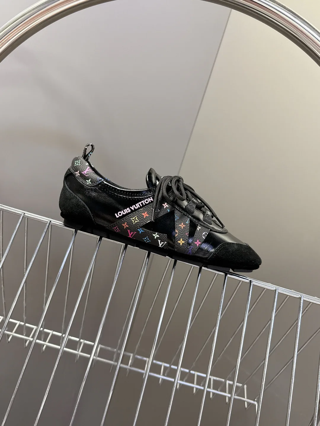 Кроссовки Женские Louis Vuitton 1480734
