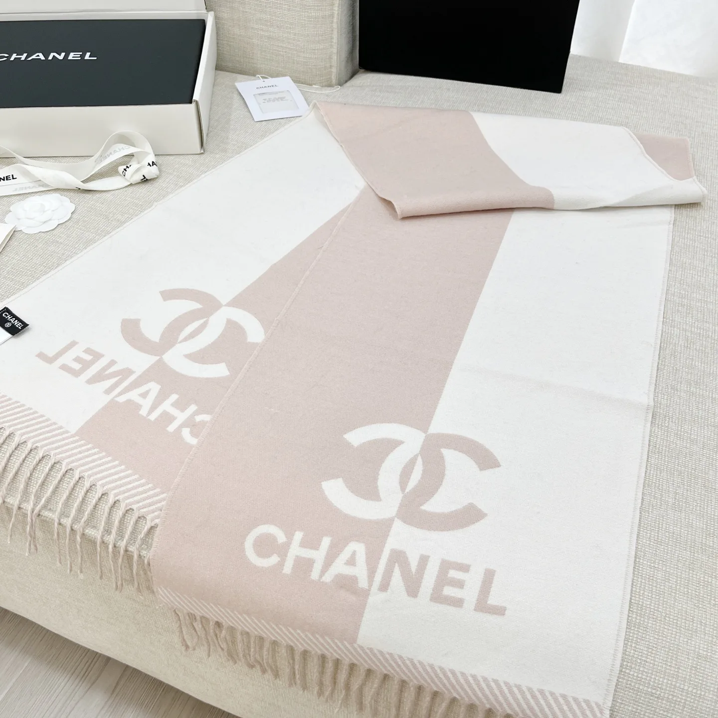 Шарфы Chanel 9618439