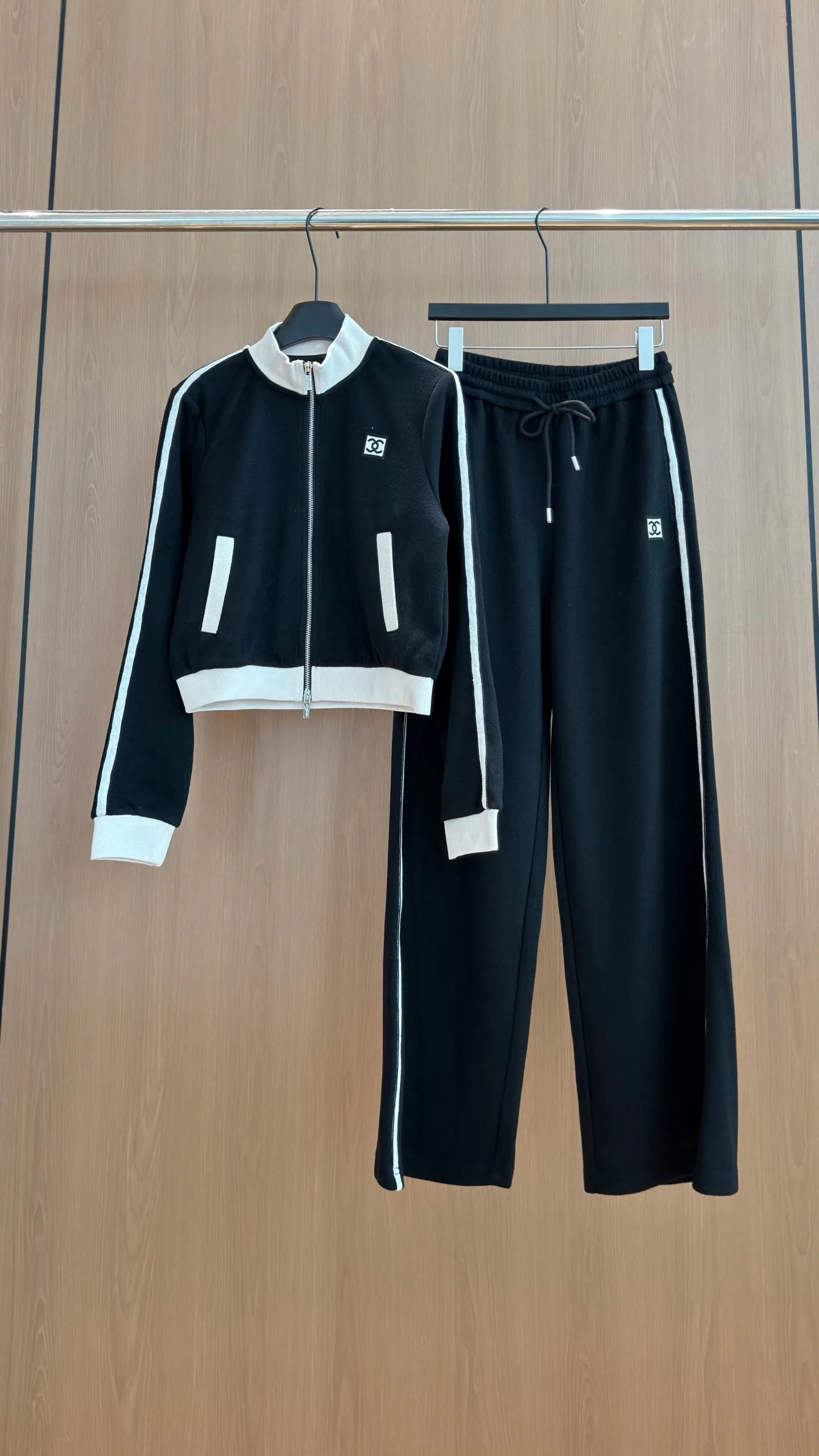 Спортивные Костюмы Женские Chanel 18616090