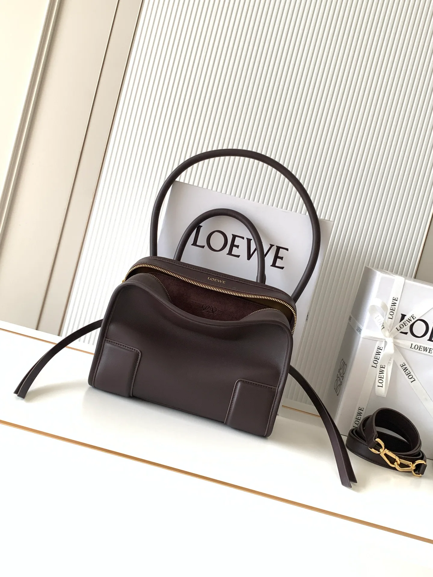 Классические Сумки Женские Loewe 13577462
