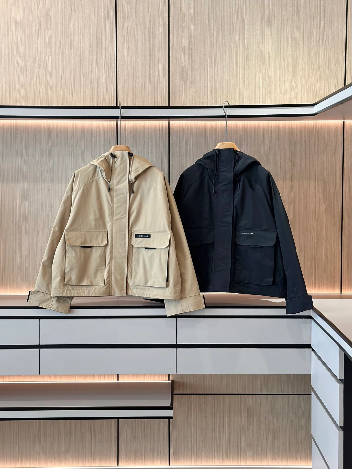 Куртки И Пуховики Женские Canada Goose 18706913