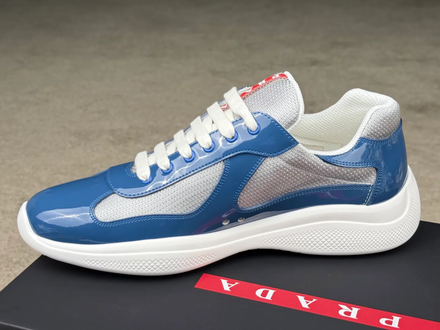 Кроссовки Женские Prada 12730867