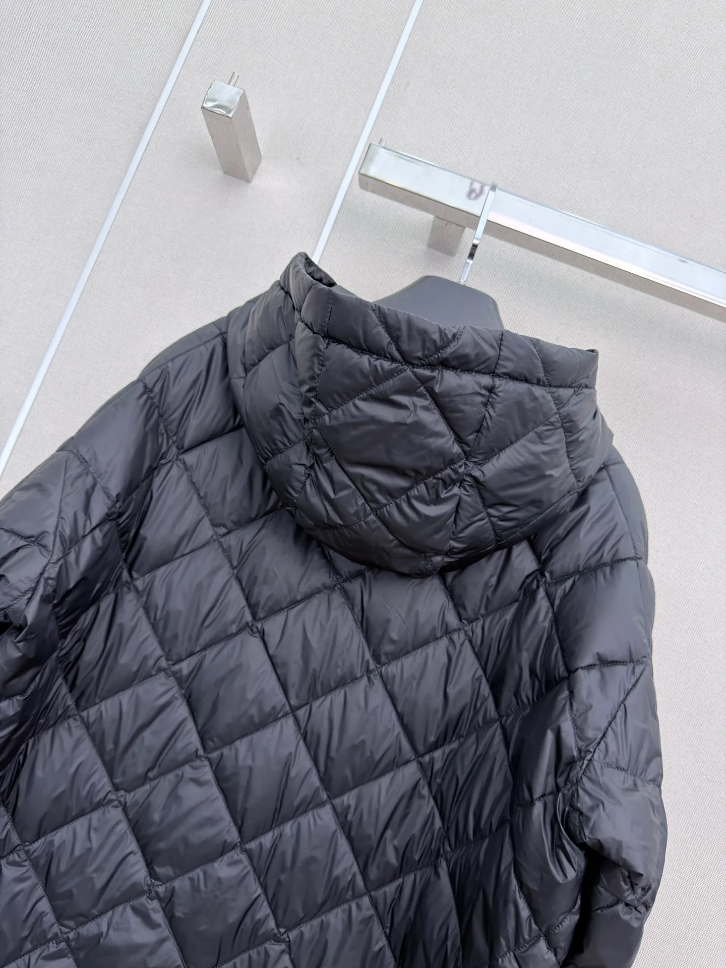 Куртки И Пуховики Женские Max Mara 18108352