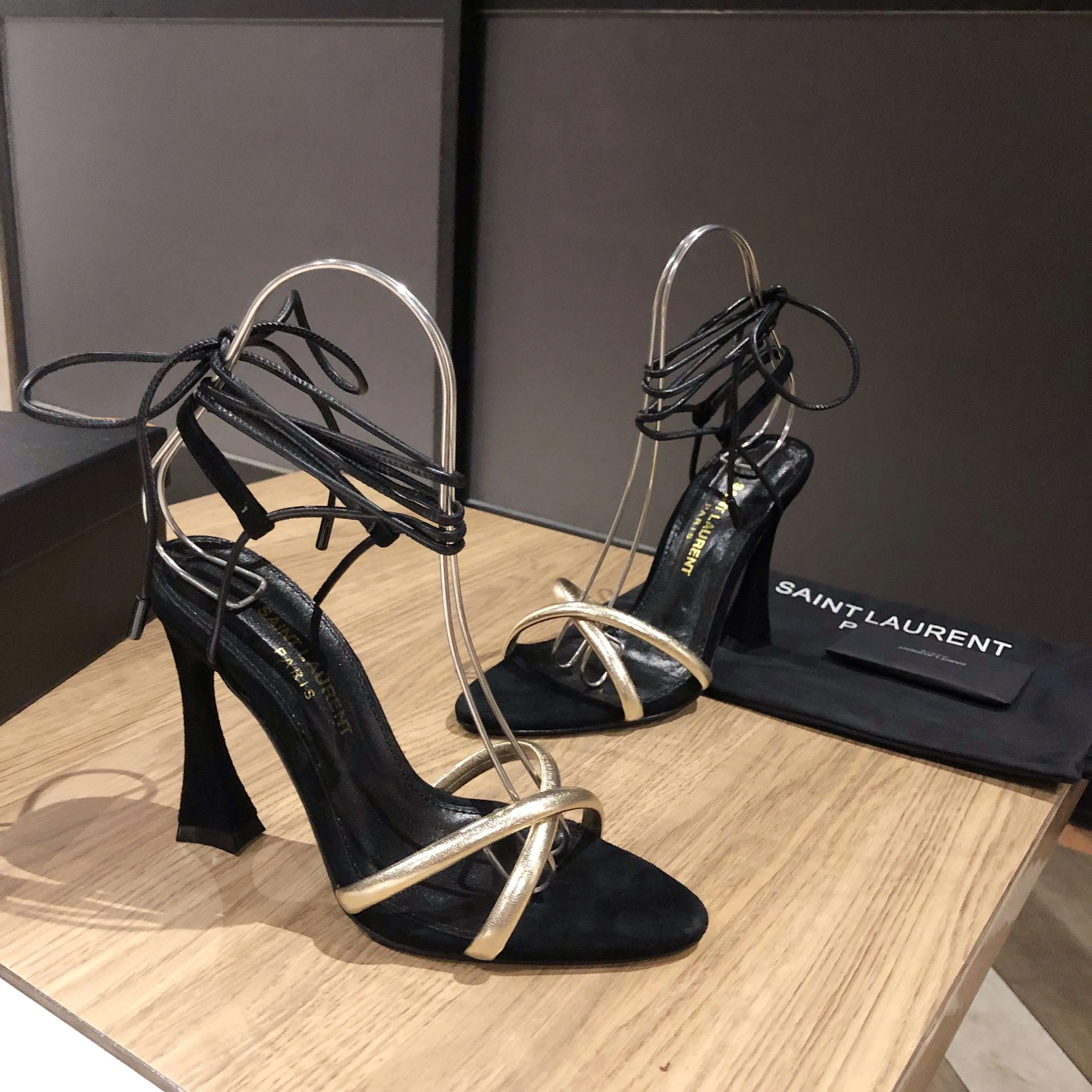 Босоножки Женские Saint Laurent 11220451