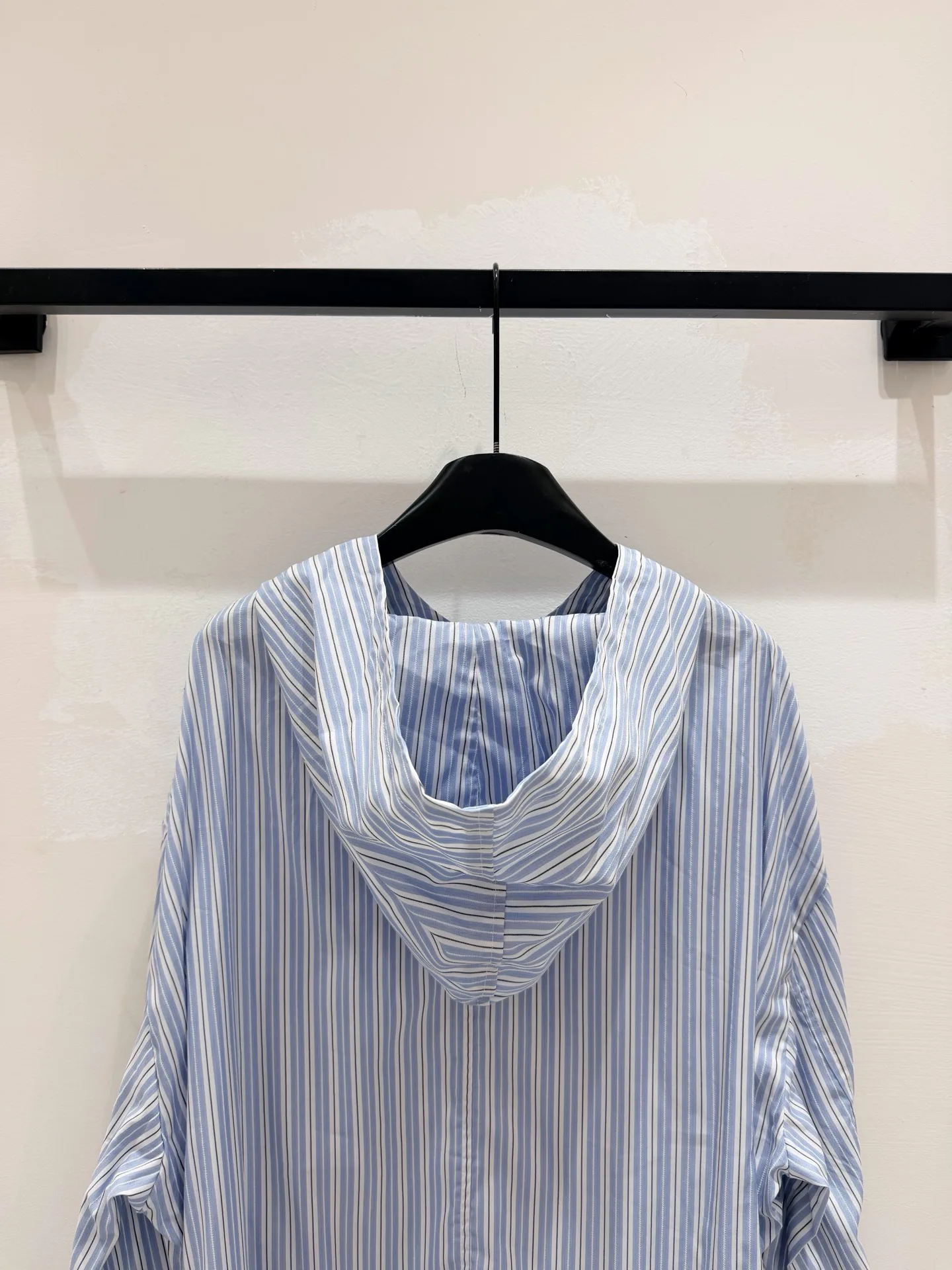 Куртки И Пуховики Женские Chanel 12625487
