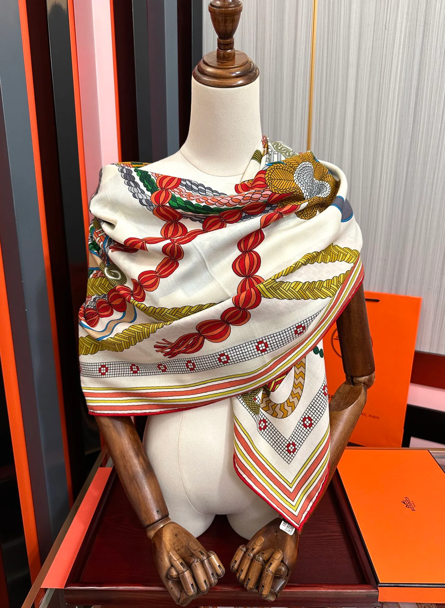 Платки Hermes 318407