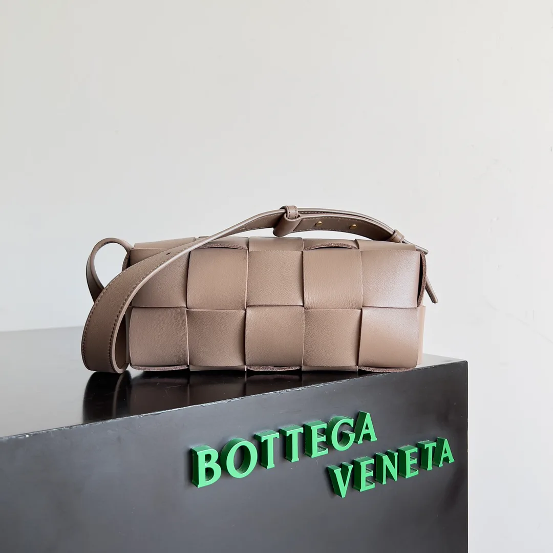 Классические Сумки Женские Bottega Veneta 18161097