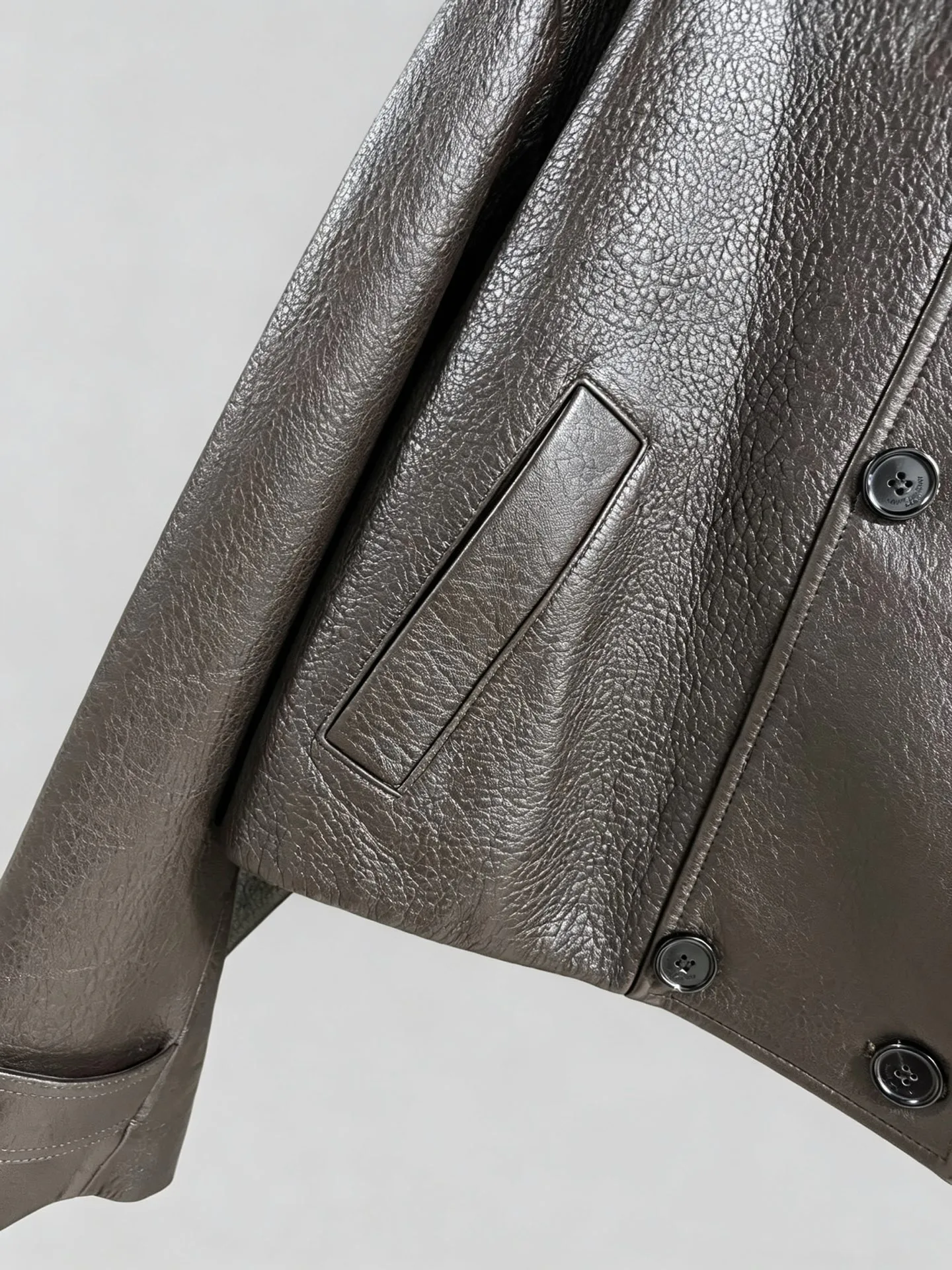 Кожаные Куртки И Дублёнки Женские Saint Laurent 18417102
