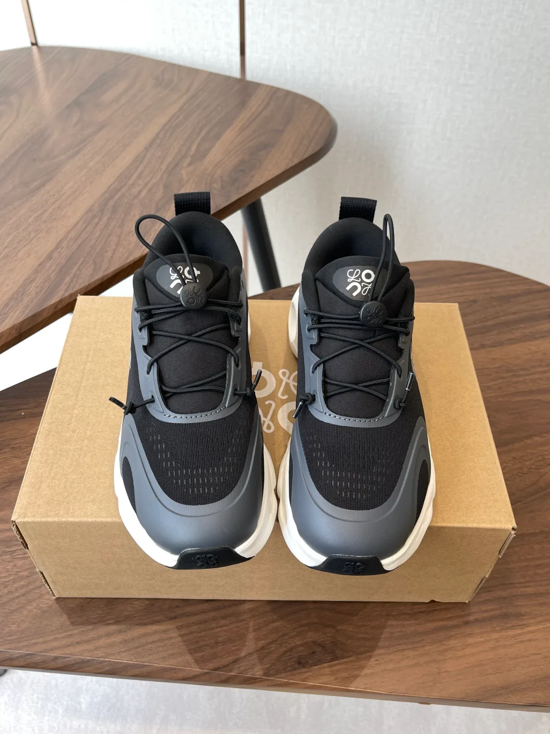 Кроссовки Женские Loewe 138023