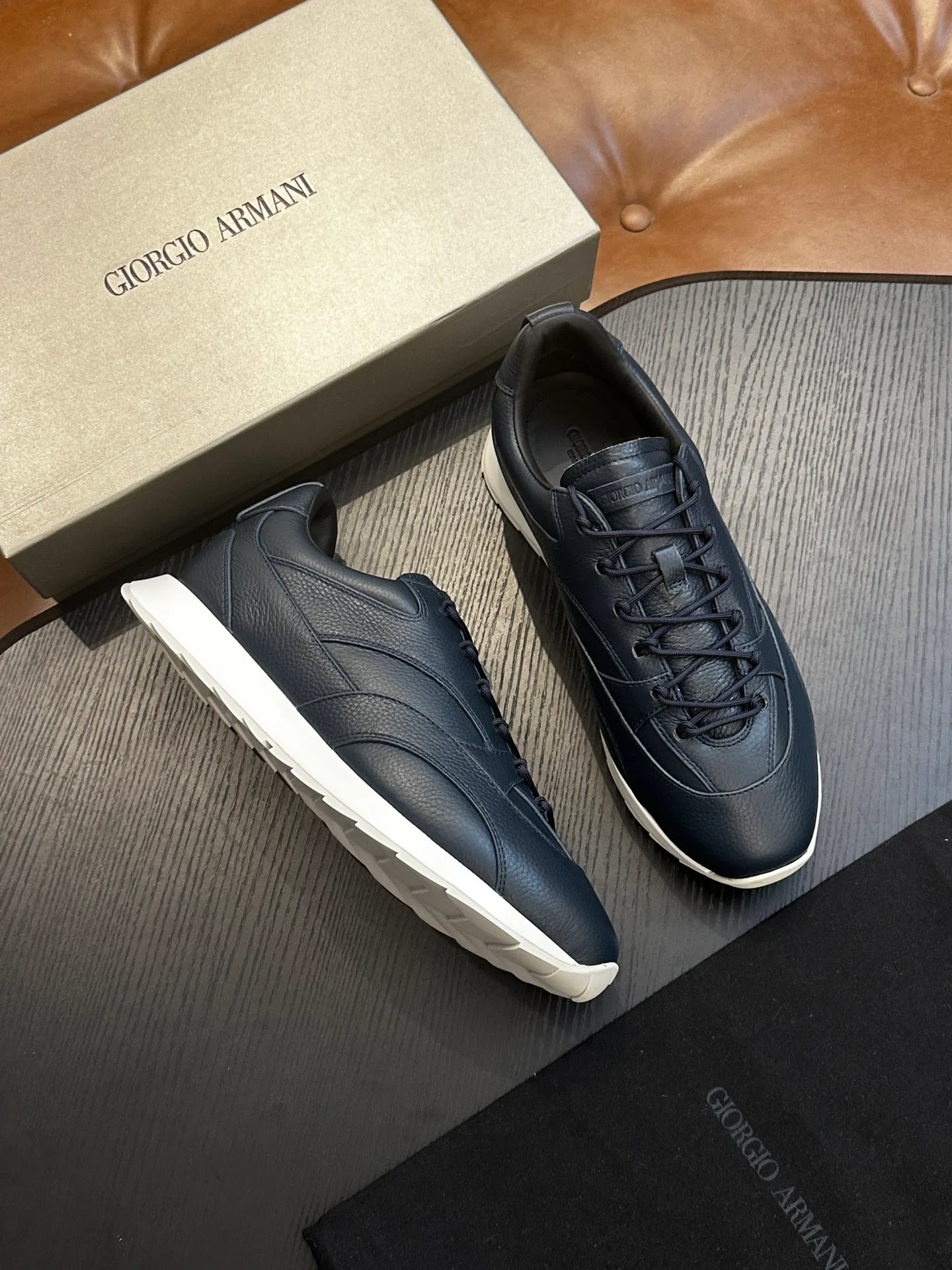 Кроссовки Мужские Armani 10490091