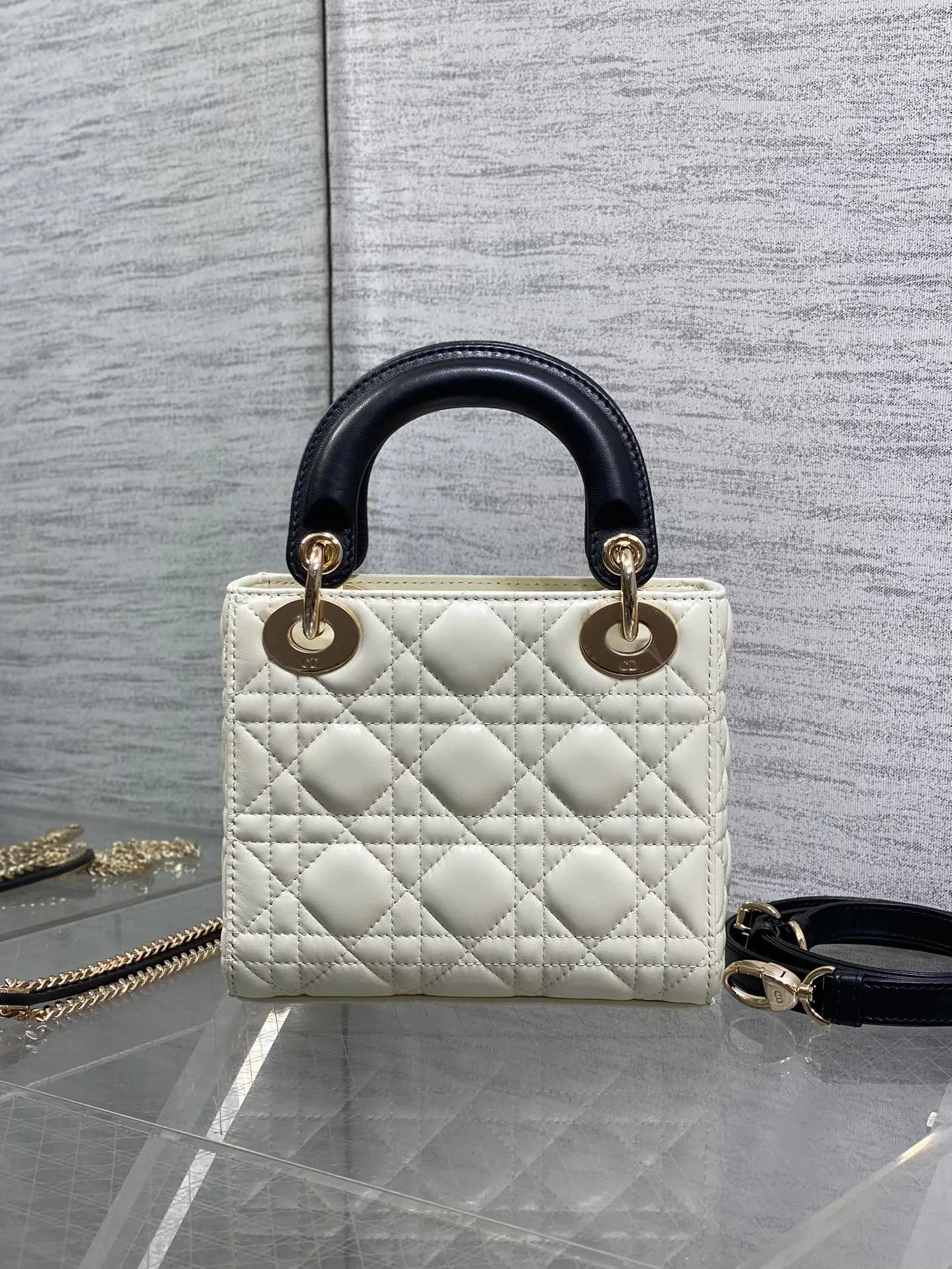 Классические Сумки Женские Christian Dior 12189486