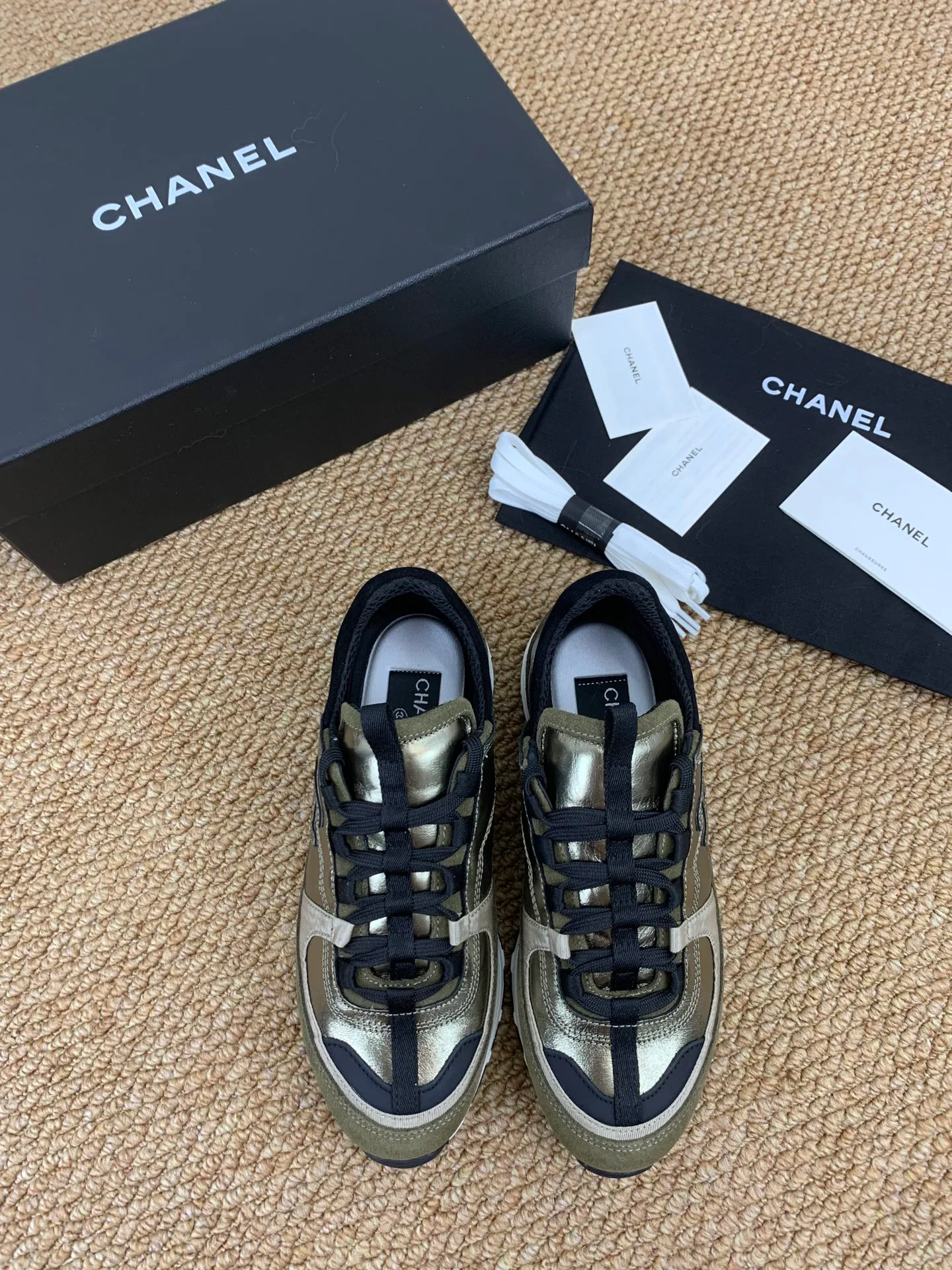 Кроссовки Женские Chanel 17545244