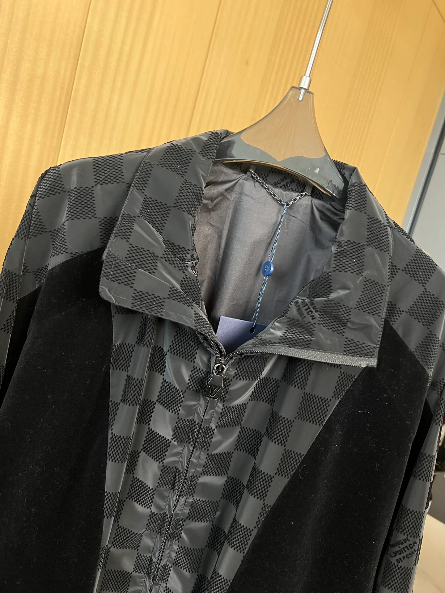 Куртки И Пуховики Мужские Louis Vuitton 1326559