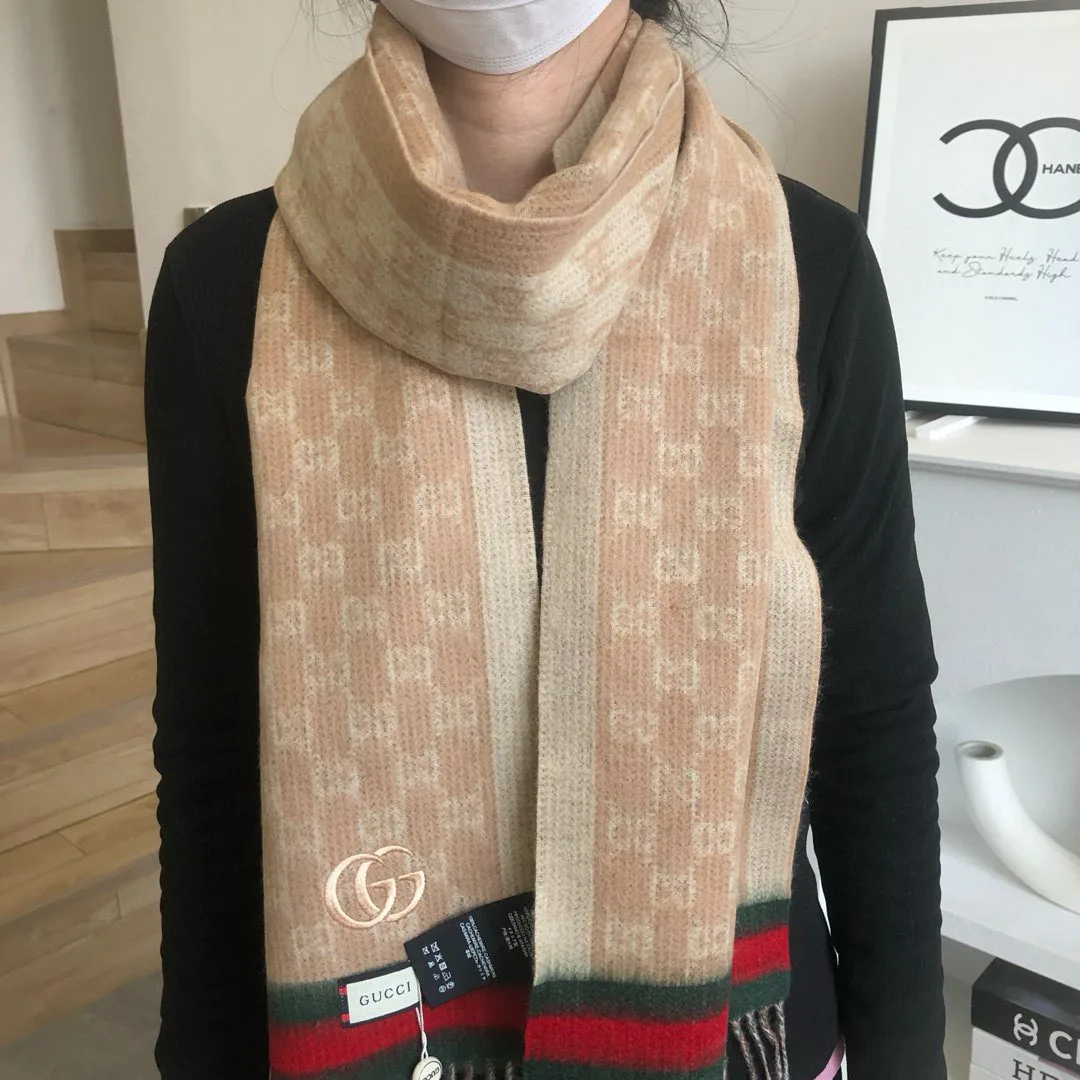 Шарфы Gucci 8860