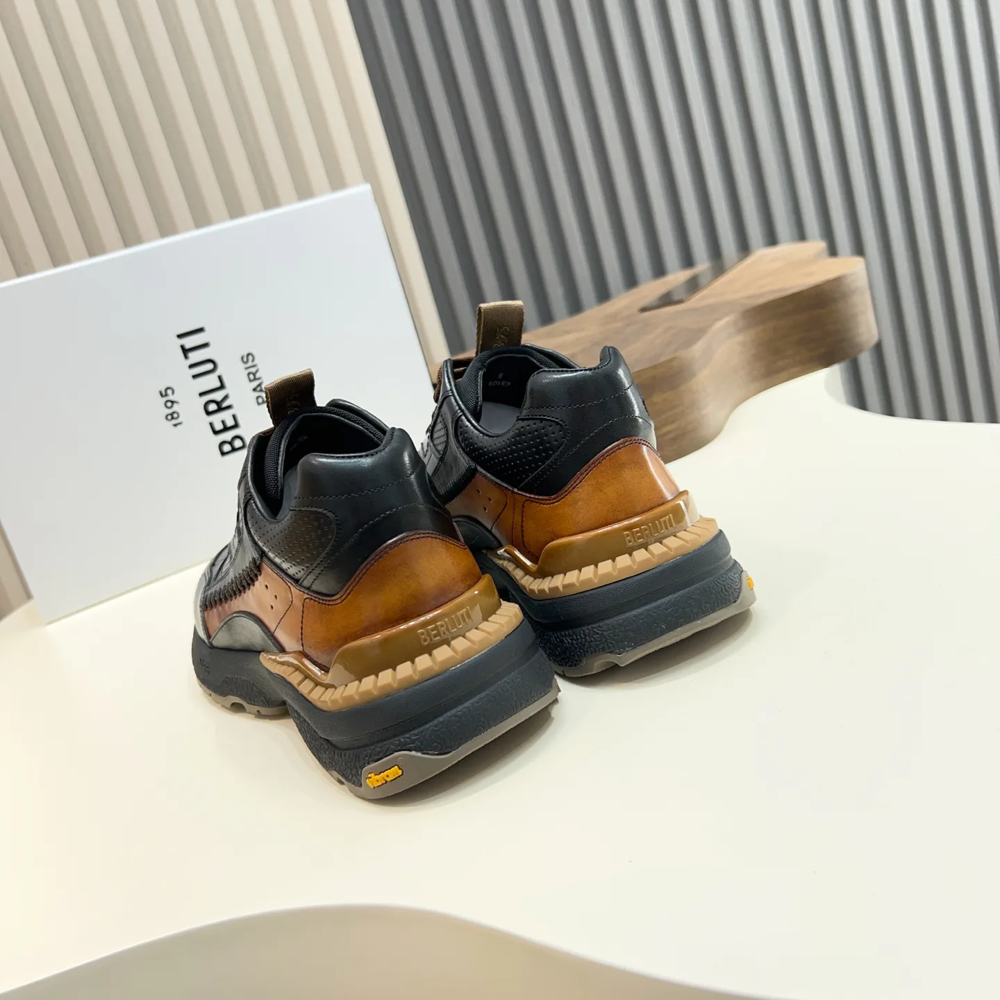 Кроссовки Мужские Berluti 30214