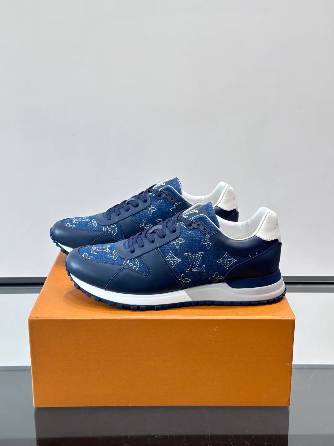 Кроссовки Мужские Louis Vuitton 11028046