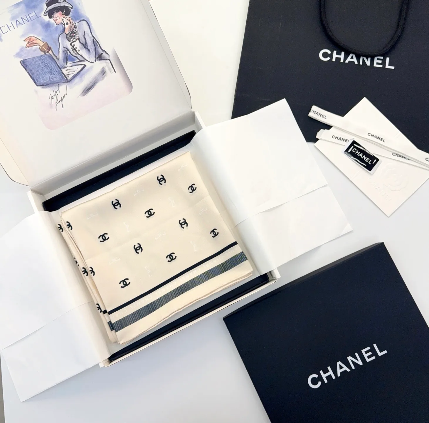 Платки Chanel 11501848