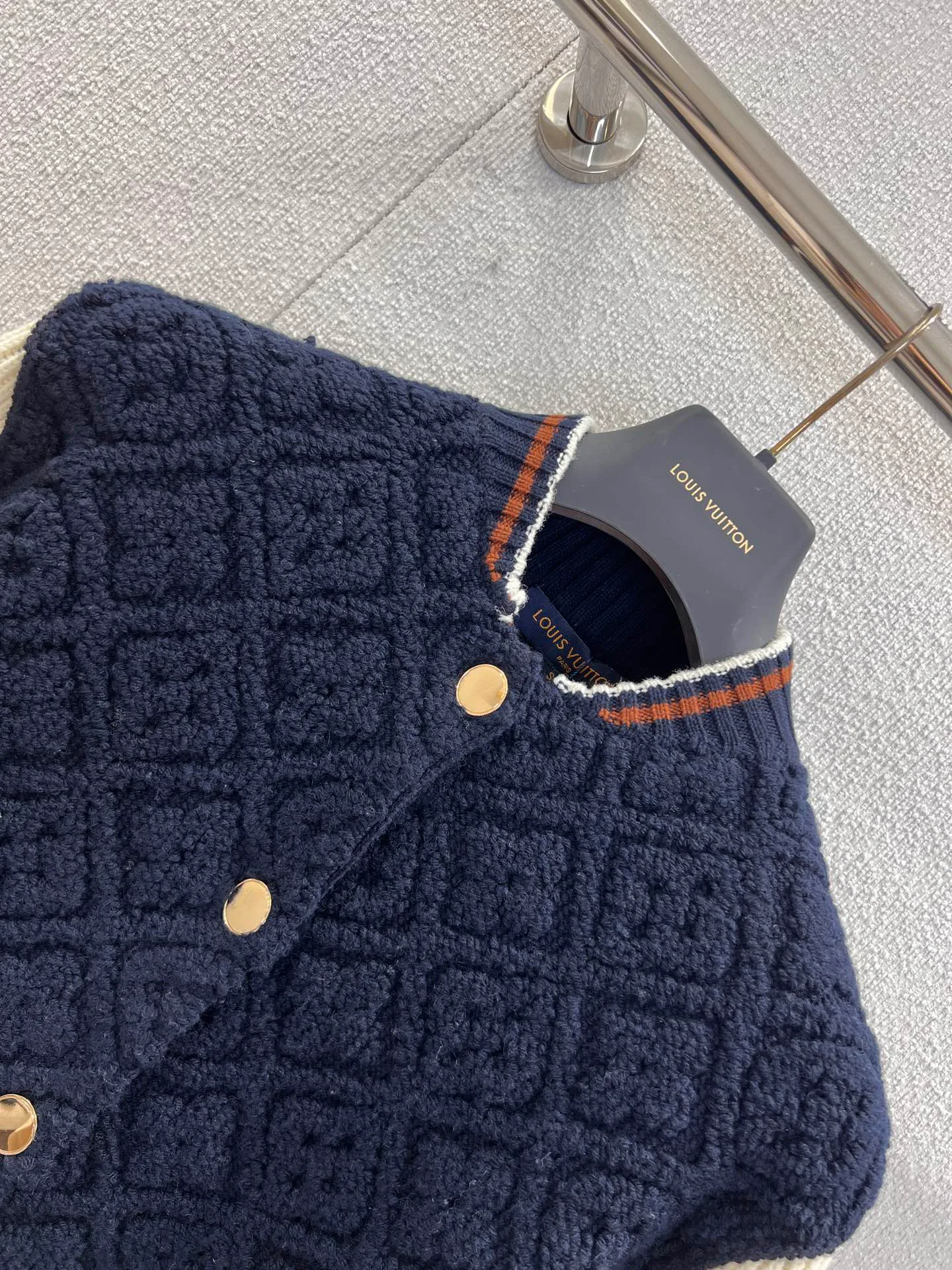 Куртки И Пуховики Женские Louis Vuitton 496526