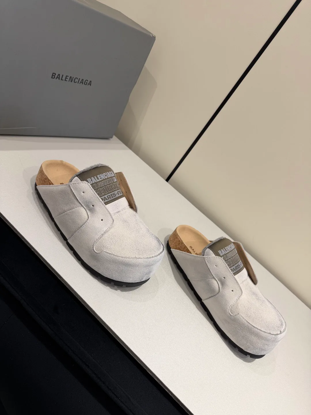 Сандалии Женские Balenciaga 13084492