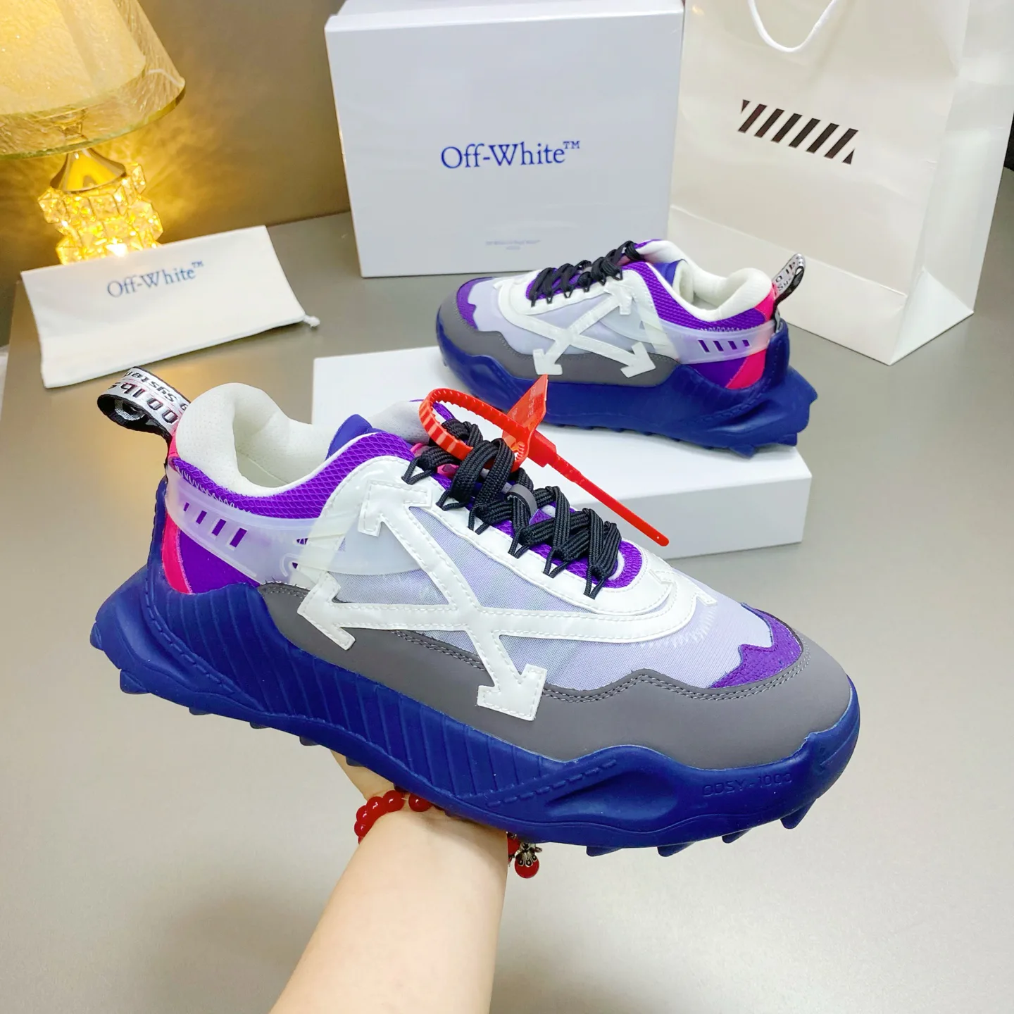 Кроссовки Женские Off-White 17530541